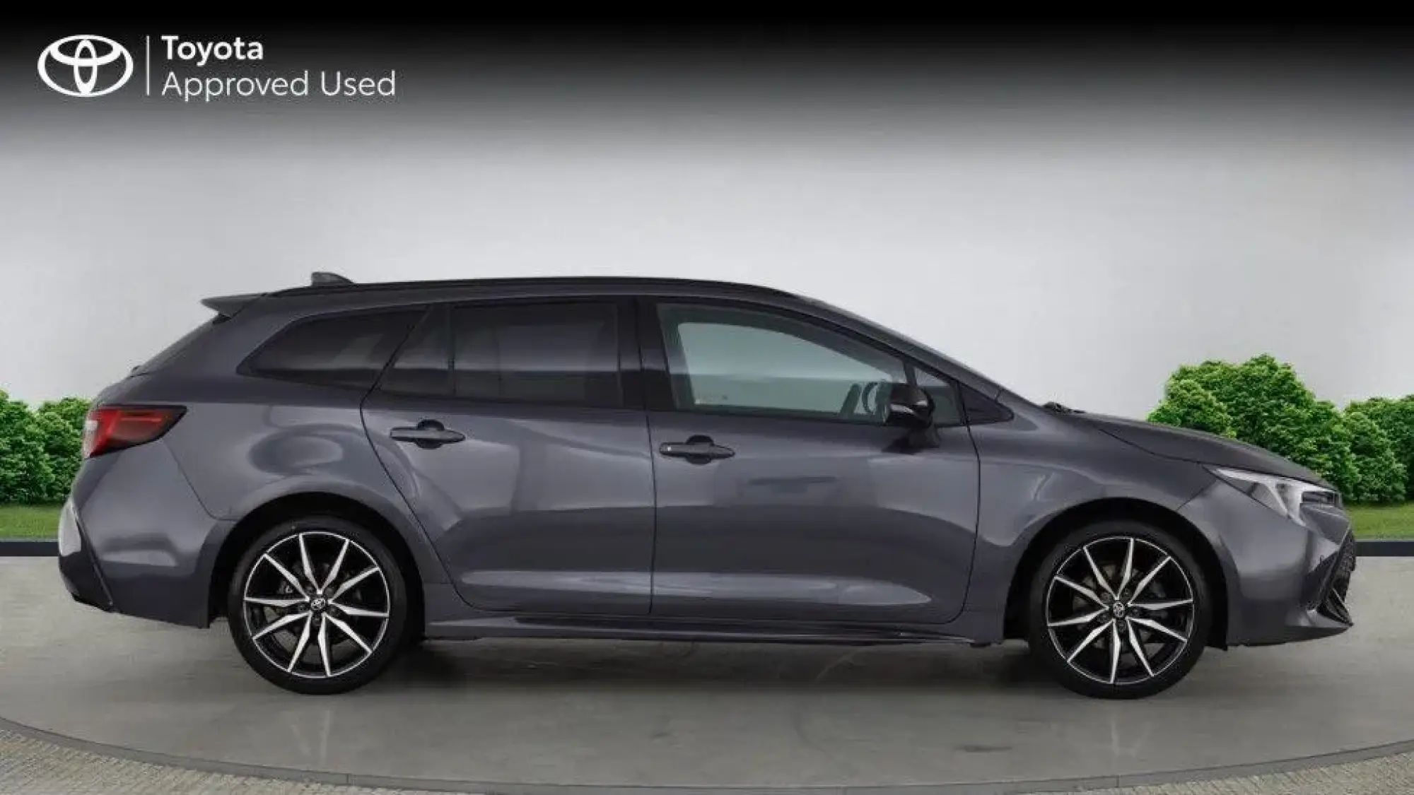 Toyota Corolla Touring Sports Image 2