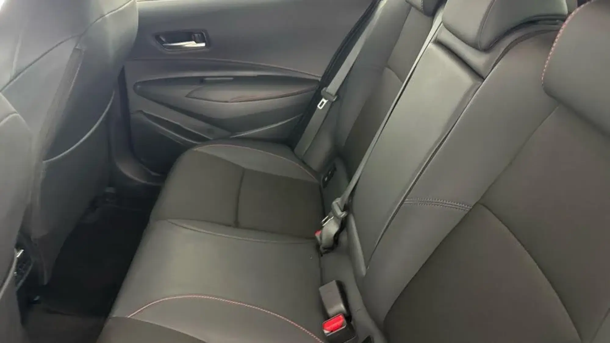 Toyota Corolla Touring Sports Image 18