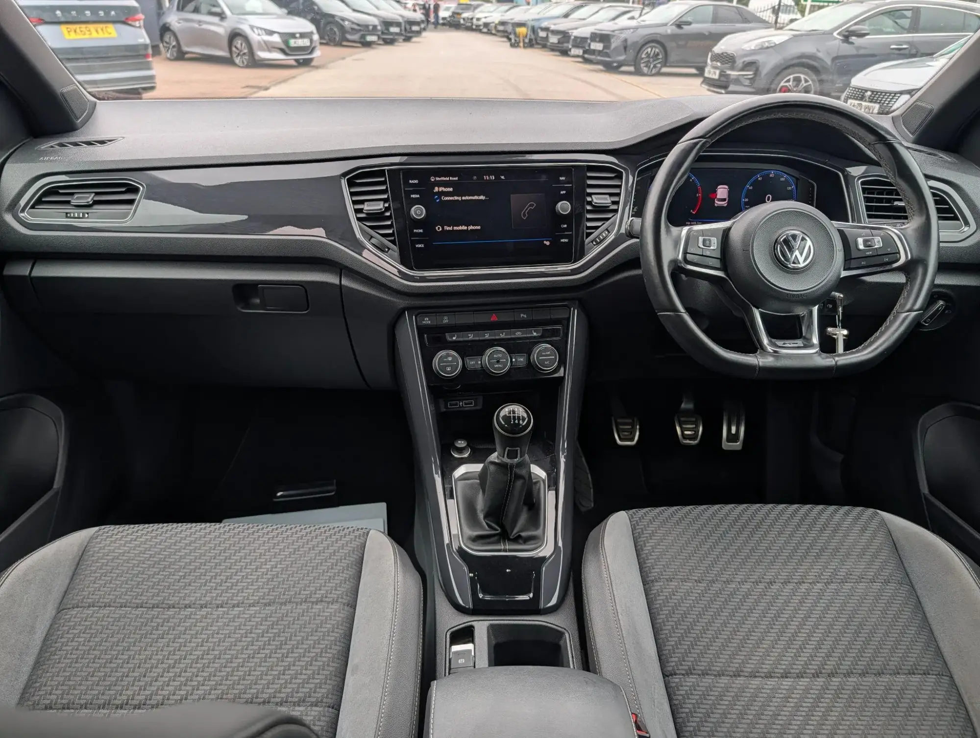 Volkswagen T-Roc Image 9 Volkswagen T-Roc Image 9