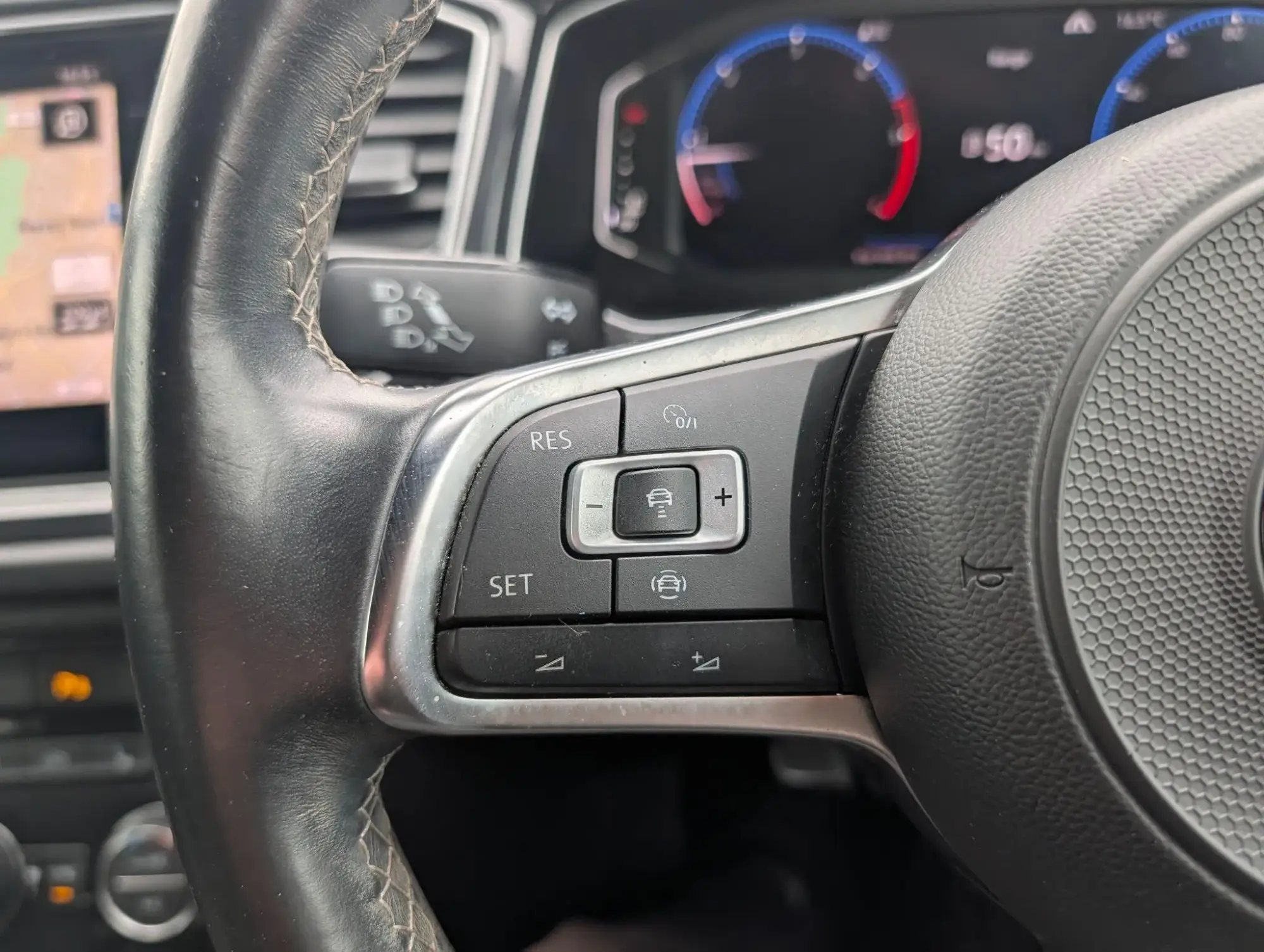 Volkswagen T-Roc Image 18 Volkswagen T-Roc Image 18