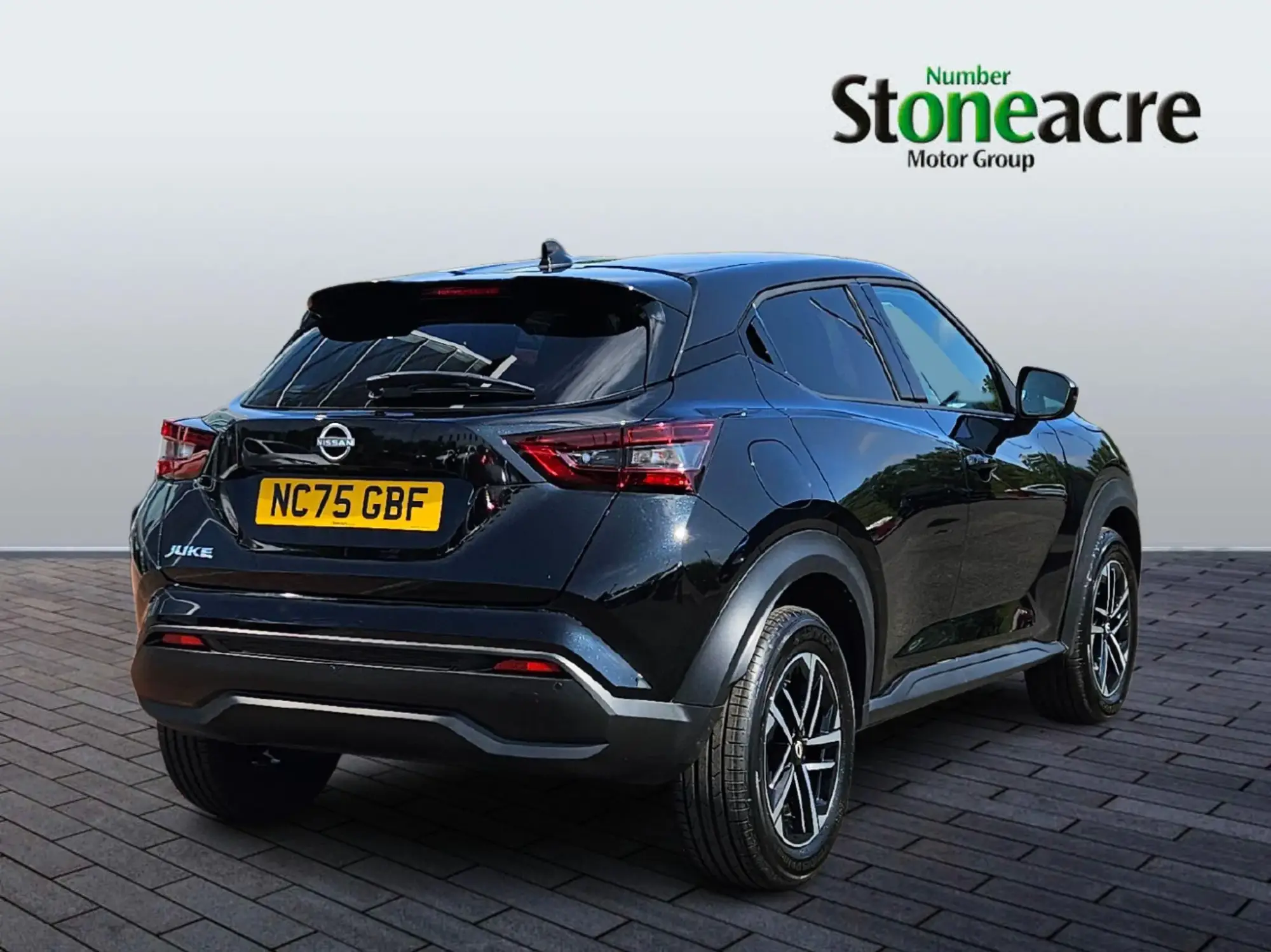 Nissan Juke 1.0 DIG-T N-Connecta Euro 6 (s/s) 5dr NC75GBF Image 3