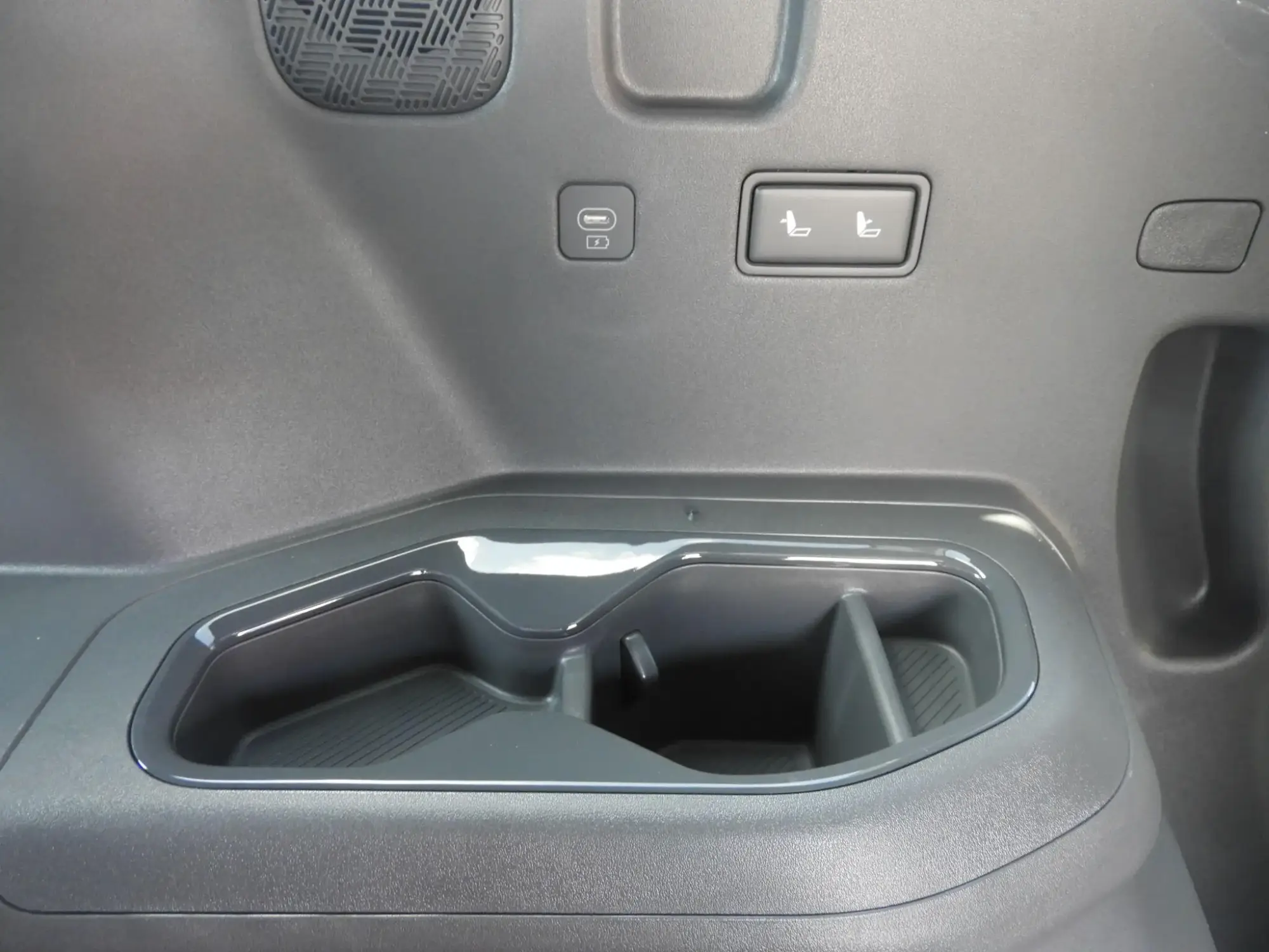 Kia EV9 Image 16 Kia EV9 Image 16