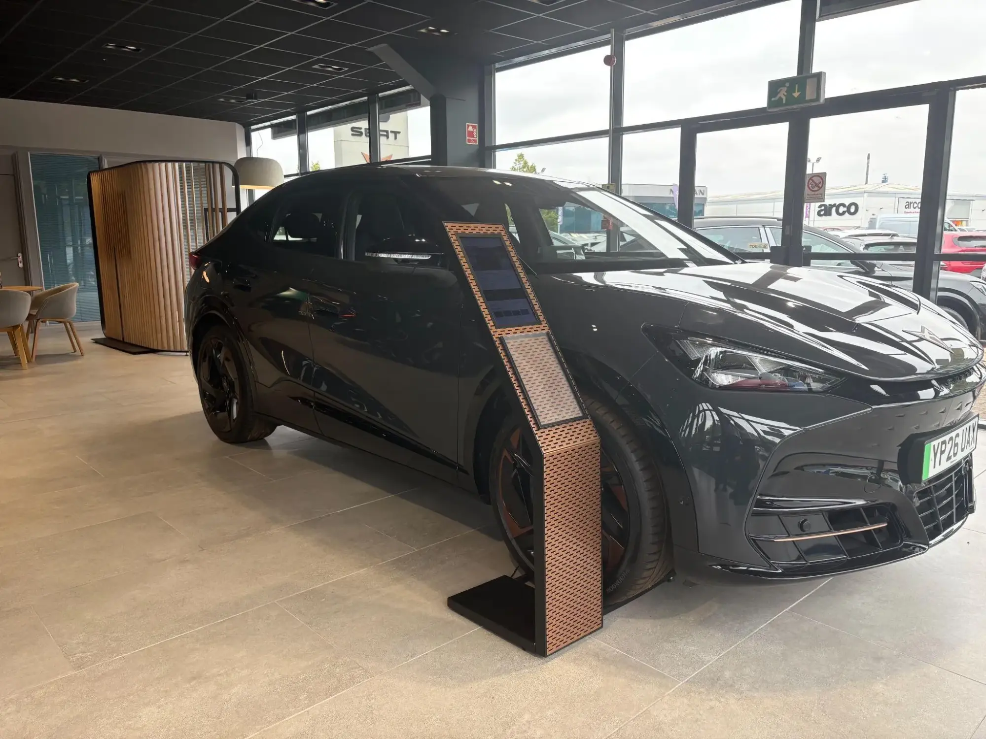 CUPRA Tavascan 77kWh VZ1 SUV Coupe Auto 4Drive 5dr YP26UAX Image 1