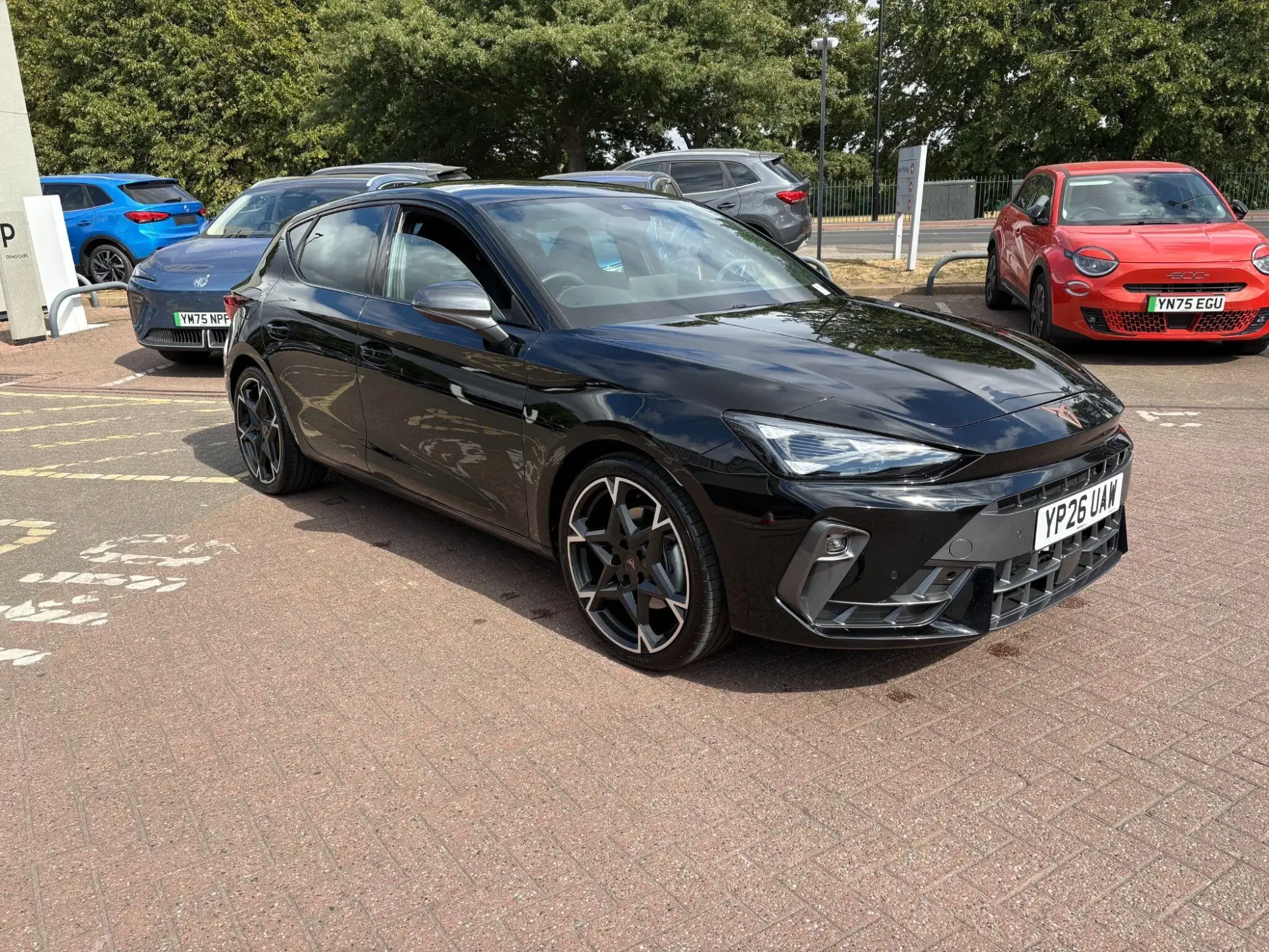 CUPRA Leon 1.5 eTSI EVO V2 DSG Euro 6 (s/s) 5dr YP26UAW Image 1
