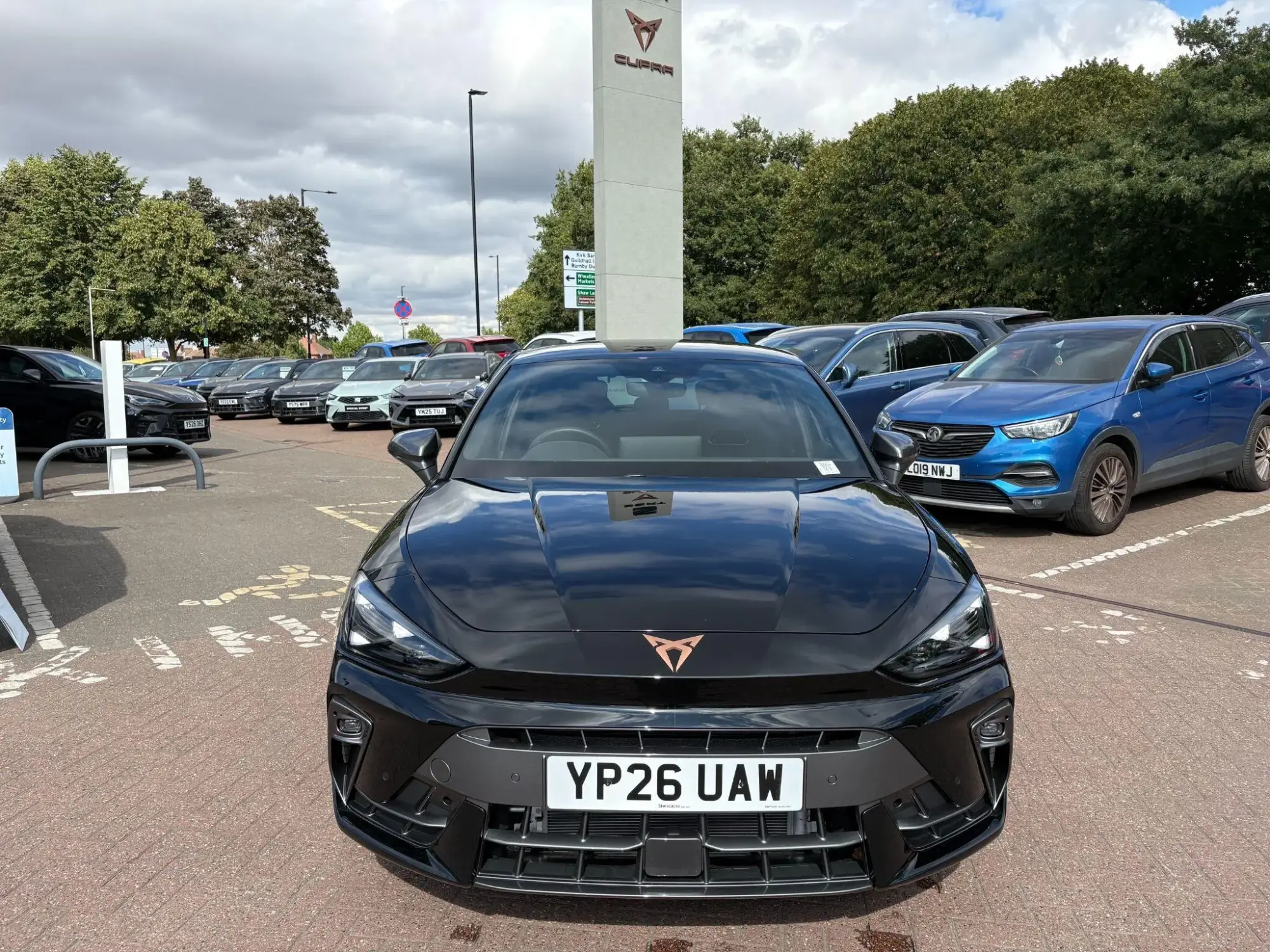 CUPRA Leon 1.5 eTSI EVO V2 DSG Euro 6 (s/s) 5dr YP26UAW Image 2