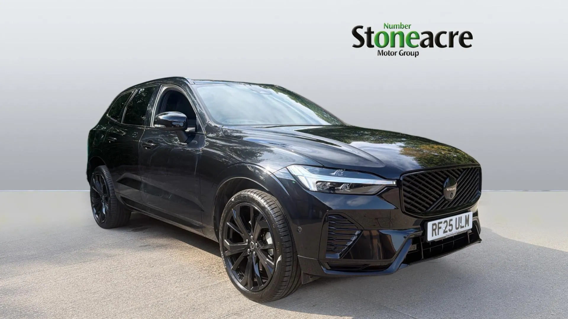 Volvo XC60 listing photo