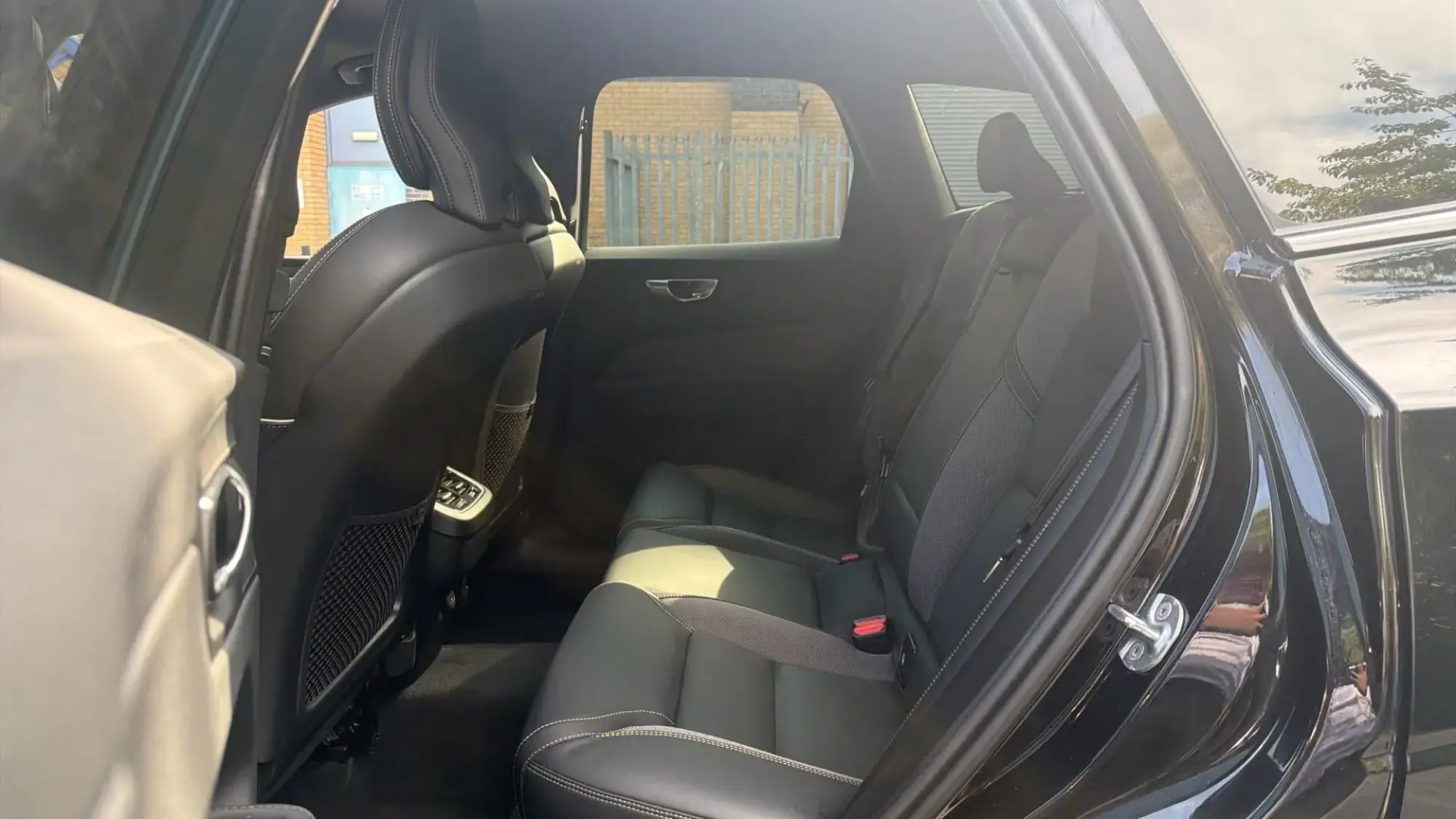 Volvo XC60 Image 30 Volvo XC60 Image 30