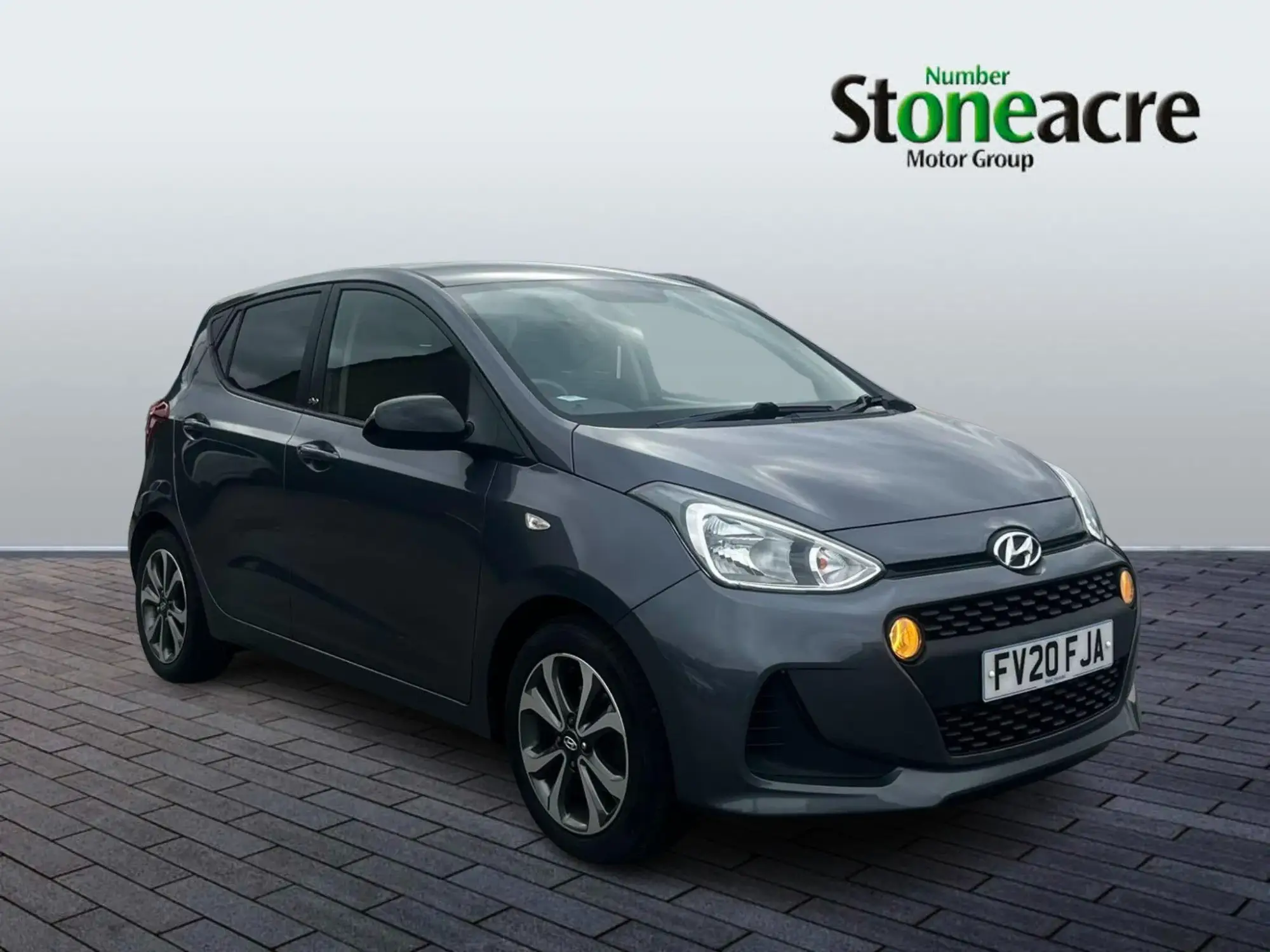 Hyundai i10 1.0 Play Hatchback 5dr Petrol Manual Euro 6 (67 ps) FV20FJA Image 1