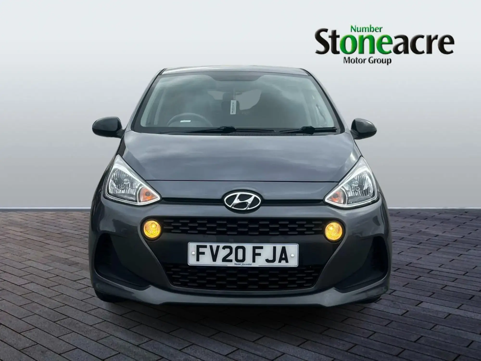 Hyundai i10 1.0 Play Hatchback 5dr Petrol Manual Euro 6 (67 ps) FV20FJA Image 2