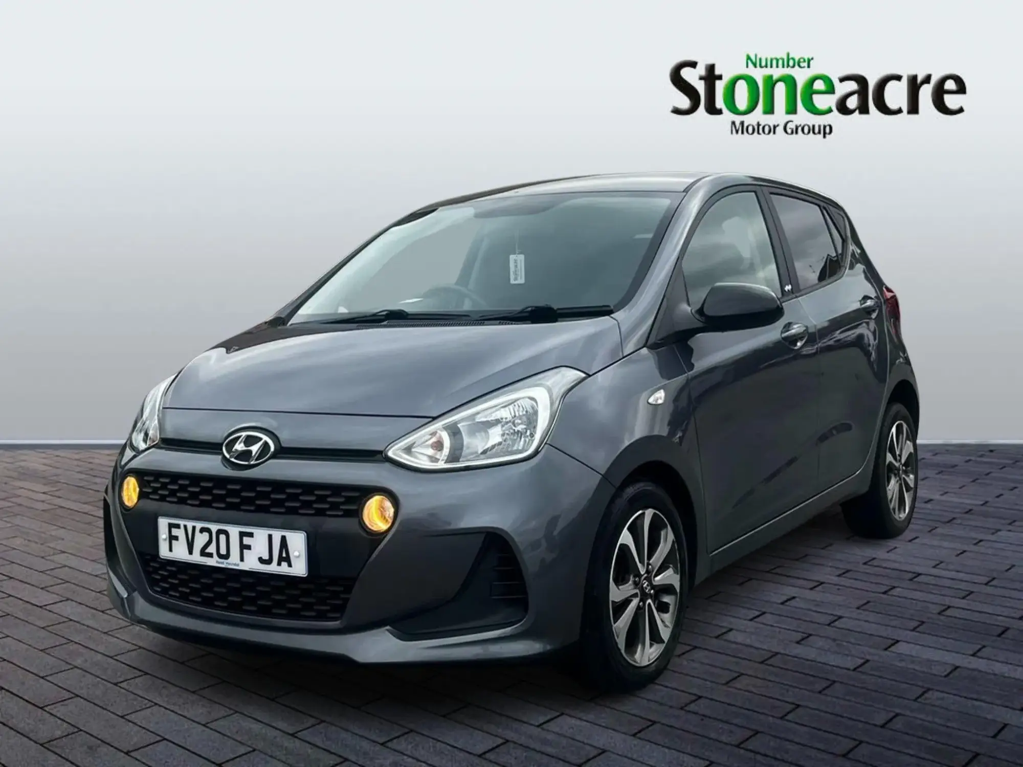 Hyundai i10 1.0 Play Hatchback 5dr Petrol Manual Euro 6 (67 ps) FV20FJA Image 3