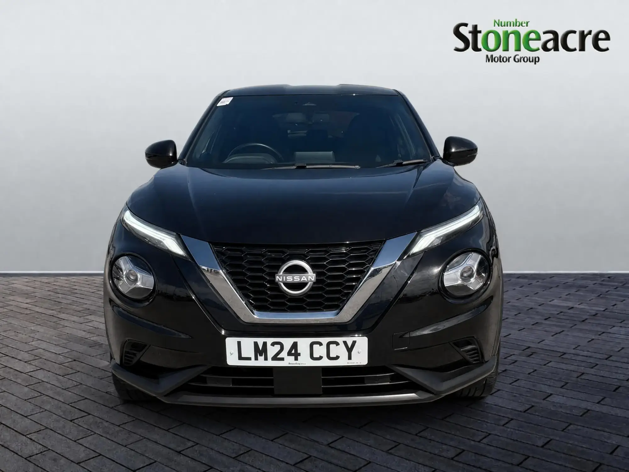 Nissan Juke 1.0 DiG-T N-Connecta 5dr LM24CCY Image 2