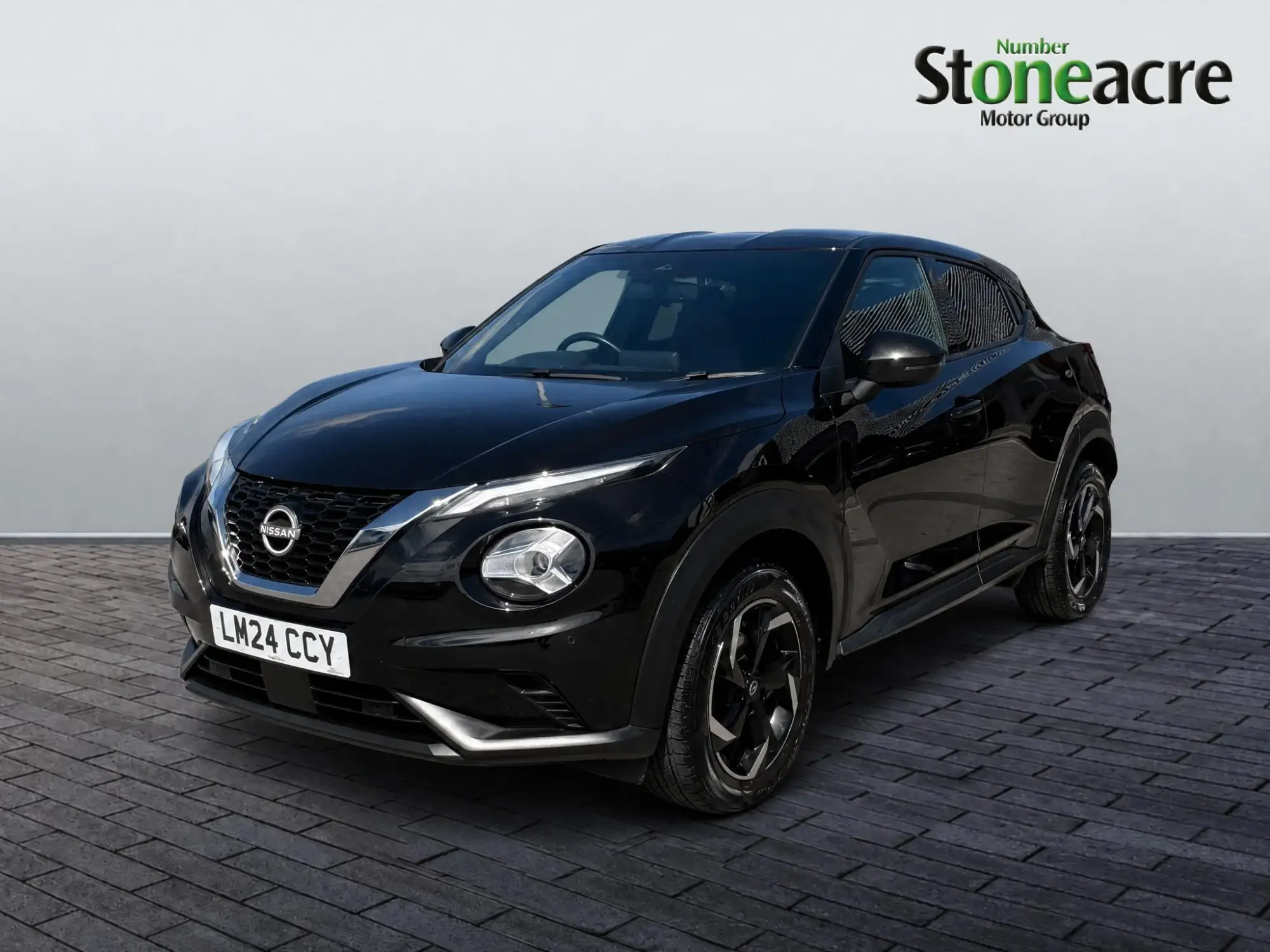 Nissan Juke 1.0 DiG-T N-Connecta 5dr LM24CCY Image 3