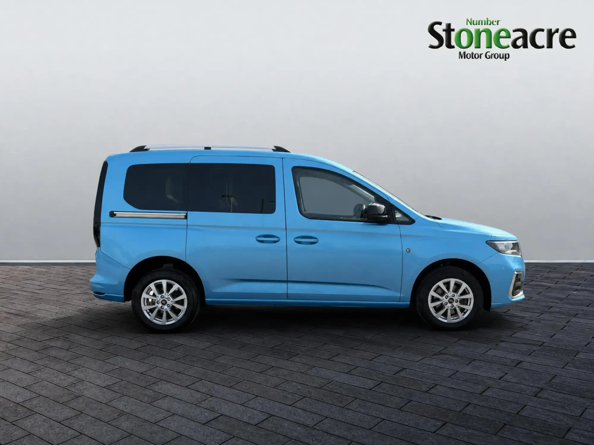 Ford Tourneo Connect Image 7 Ford Tourneo Connect Image 7