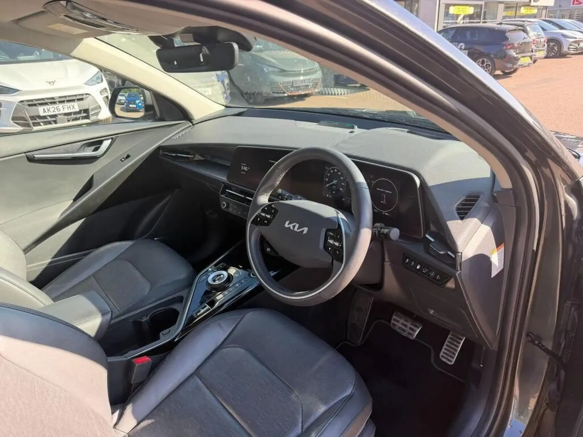 Kia Niro Image 14 Kia Niro Image 14