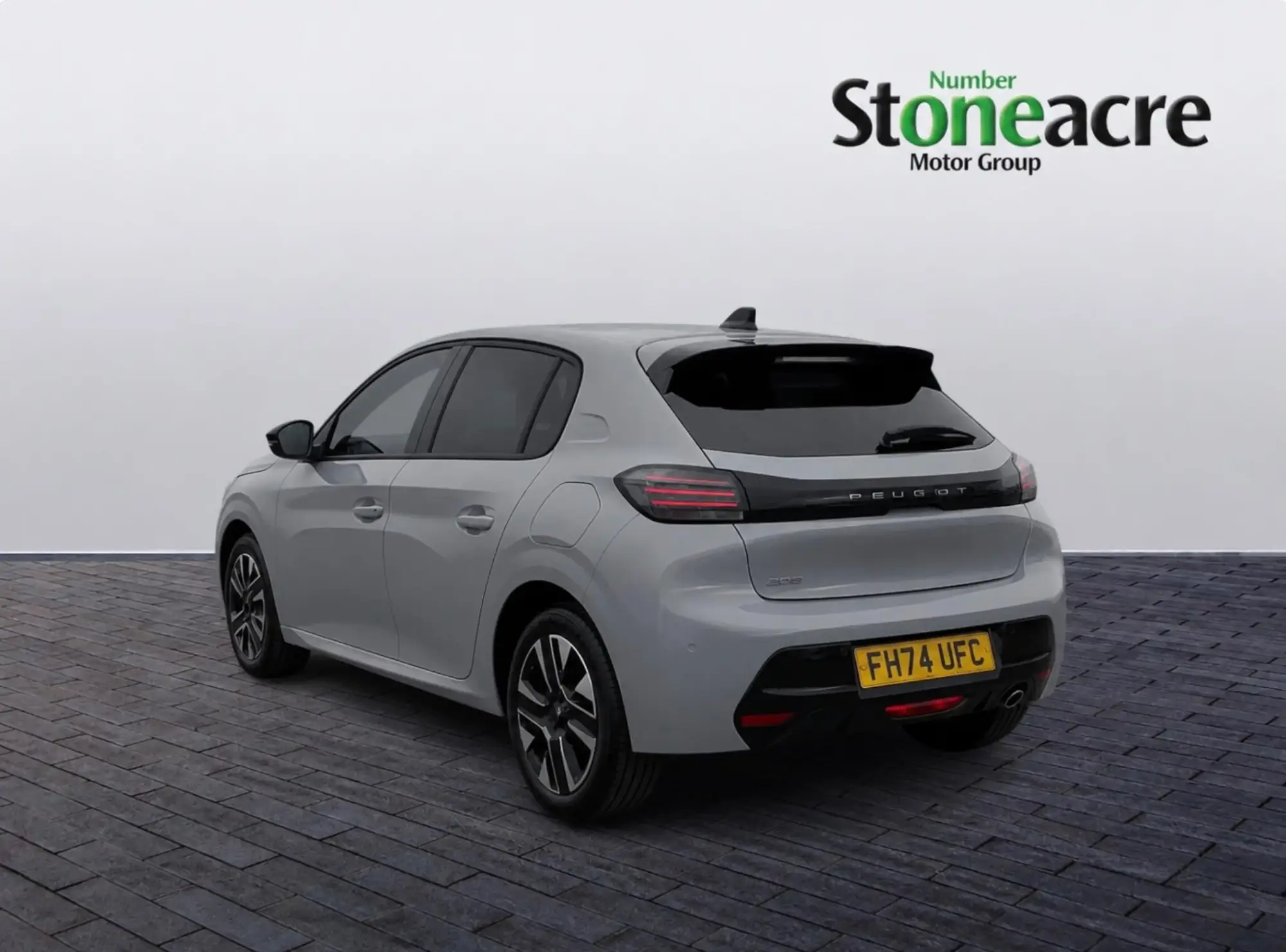 Peugeot 208 Image 3