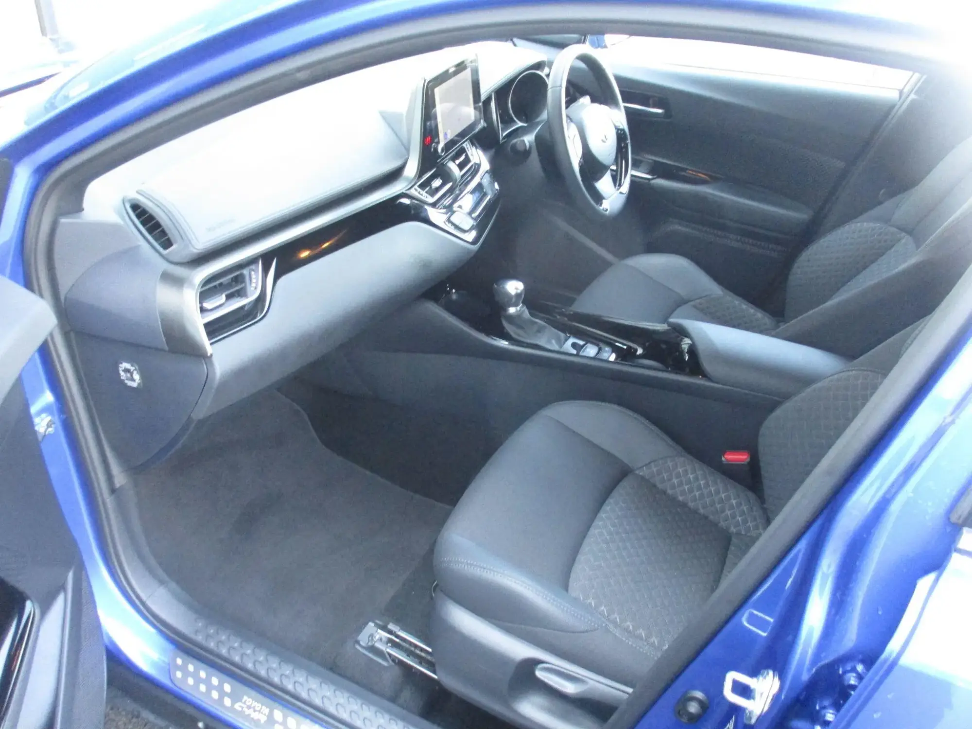 Toyota C-HR Self-Charging Hybrid Image 13 Toyota C-HR Self-Charging Hybrid Image 13