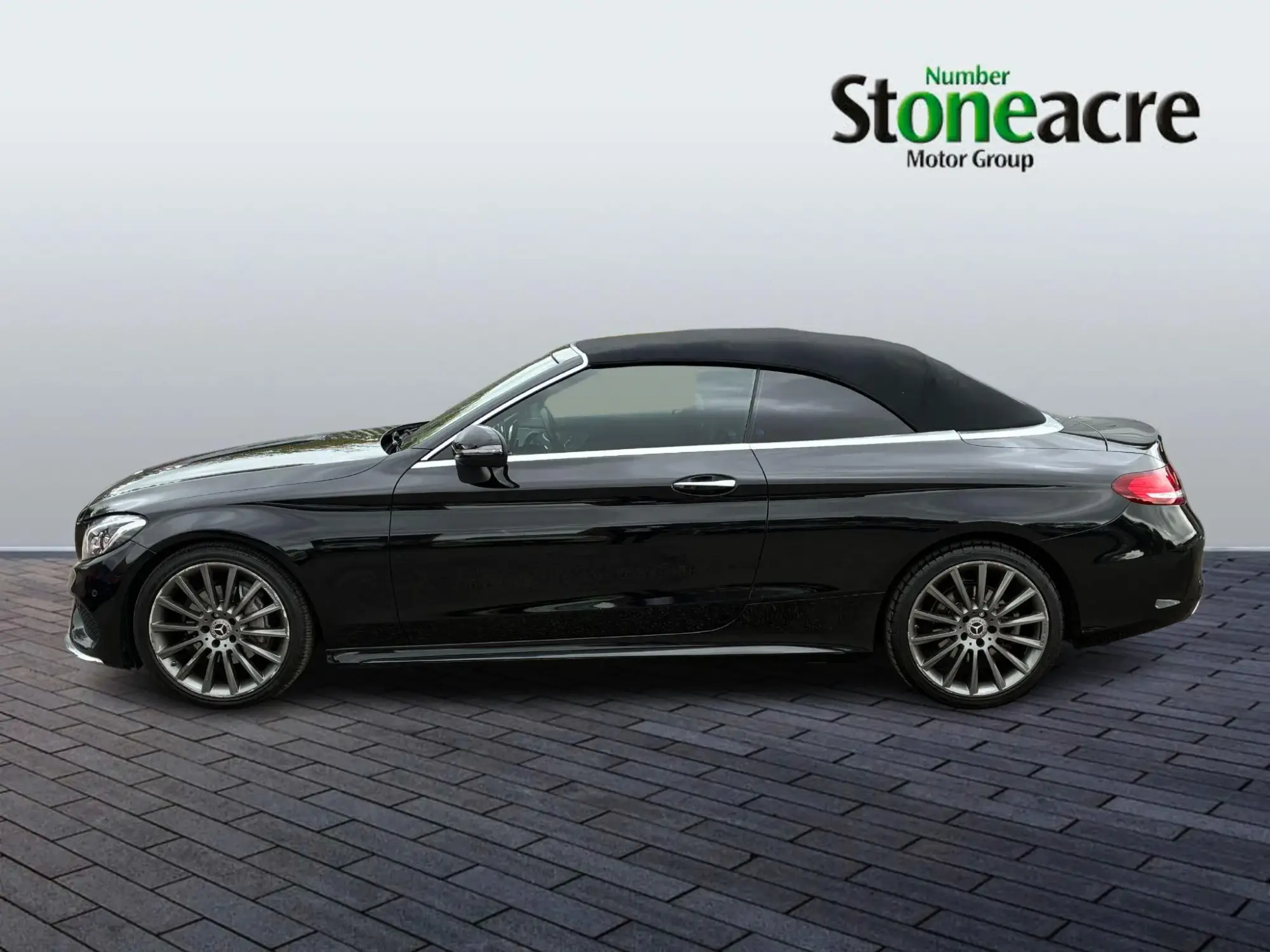Mercedes-Benz C-Class Image 6