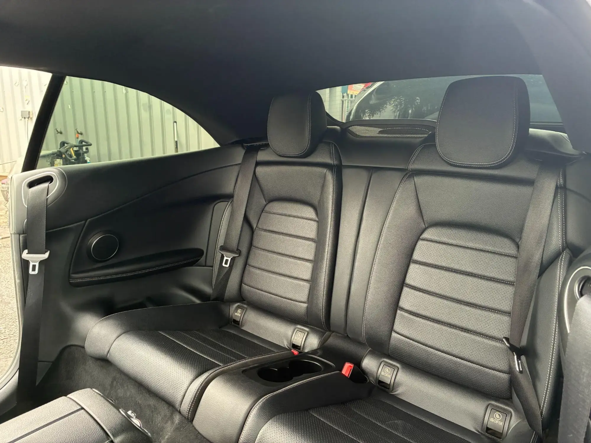 Mercedes-Benz C-Class Image 24
