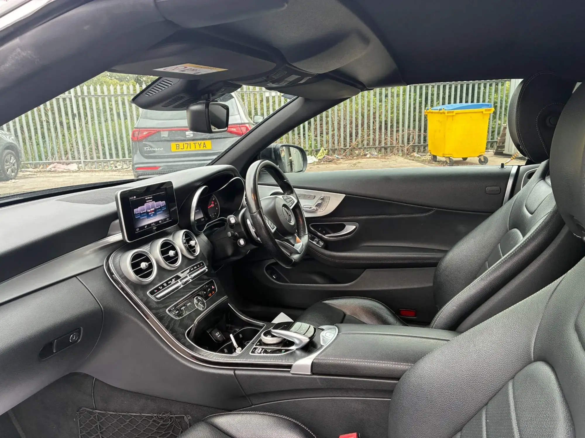 Mercedes-Benz C-Class Image 25