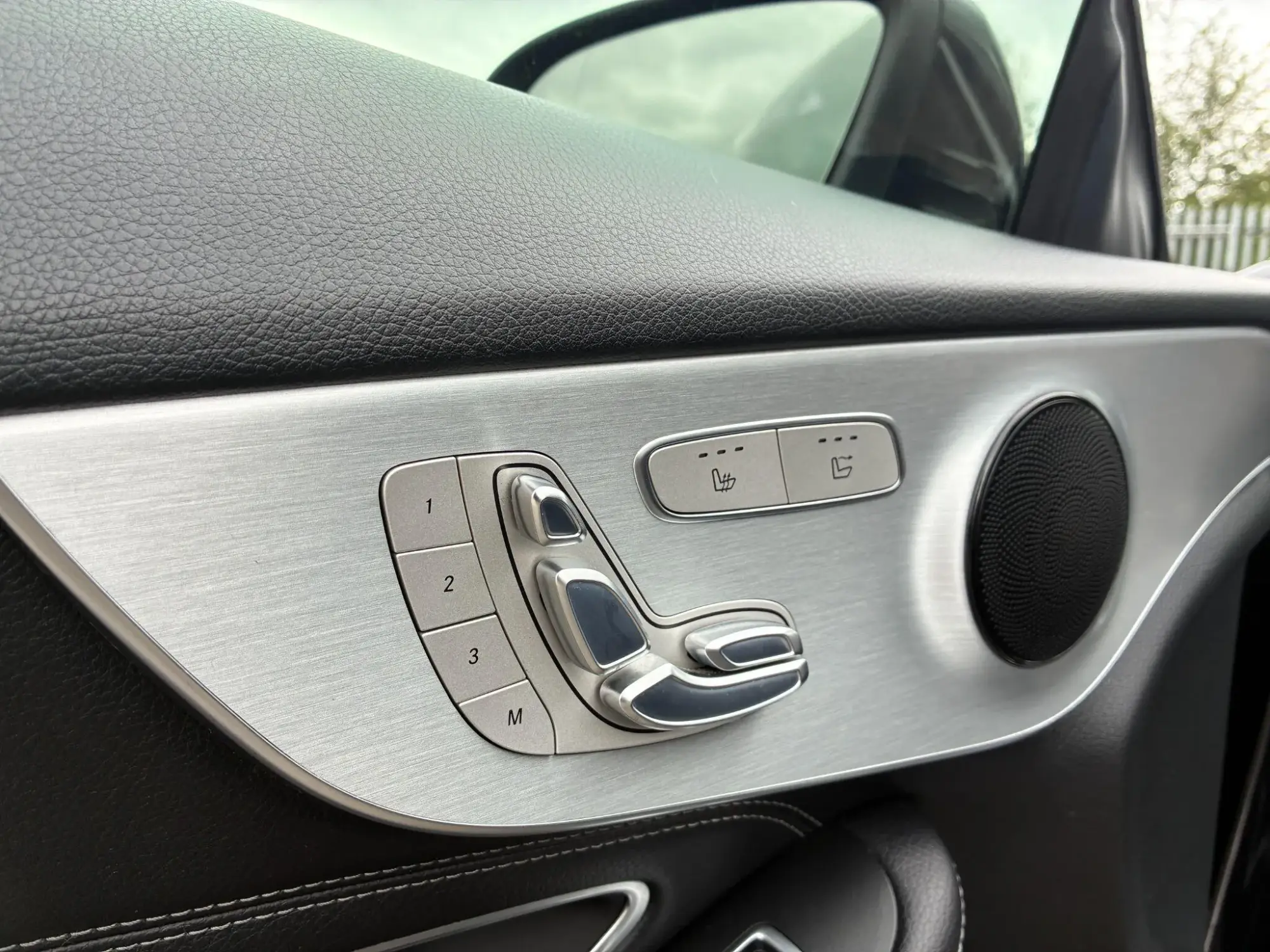 Mercedes-Benz C-Class Image 26