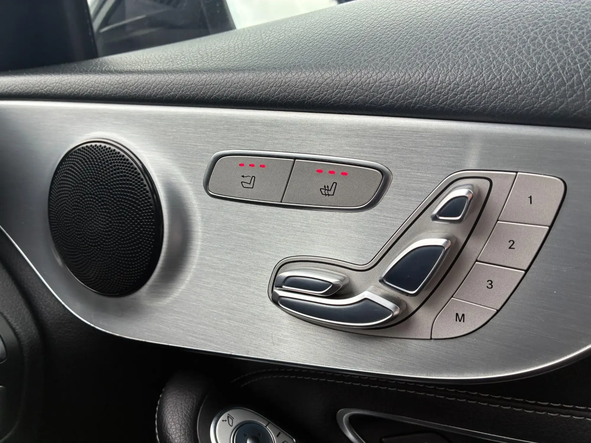 Mercedes-Benz C-Class Image 27