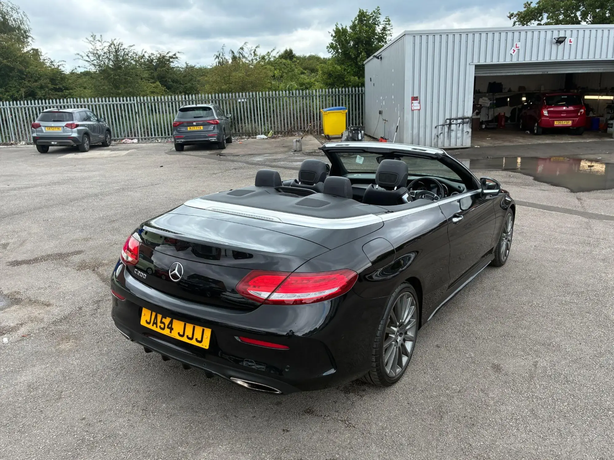 Mercedes-Benz C-Class Image 32