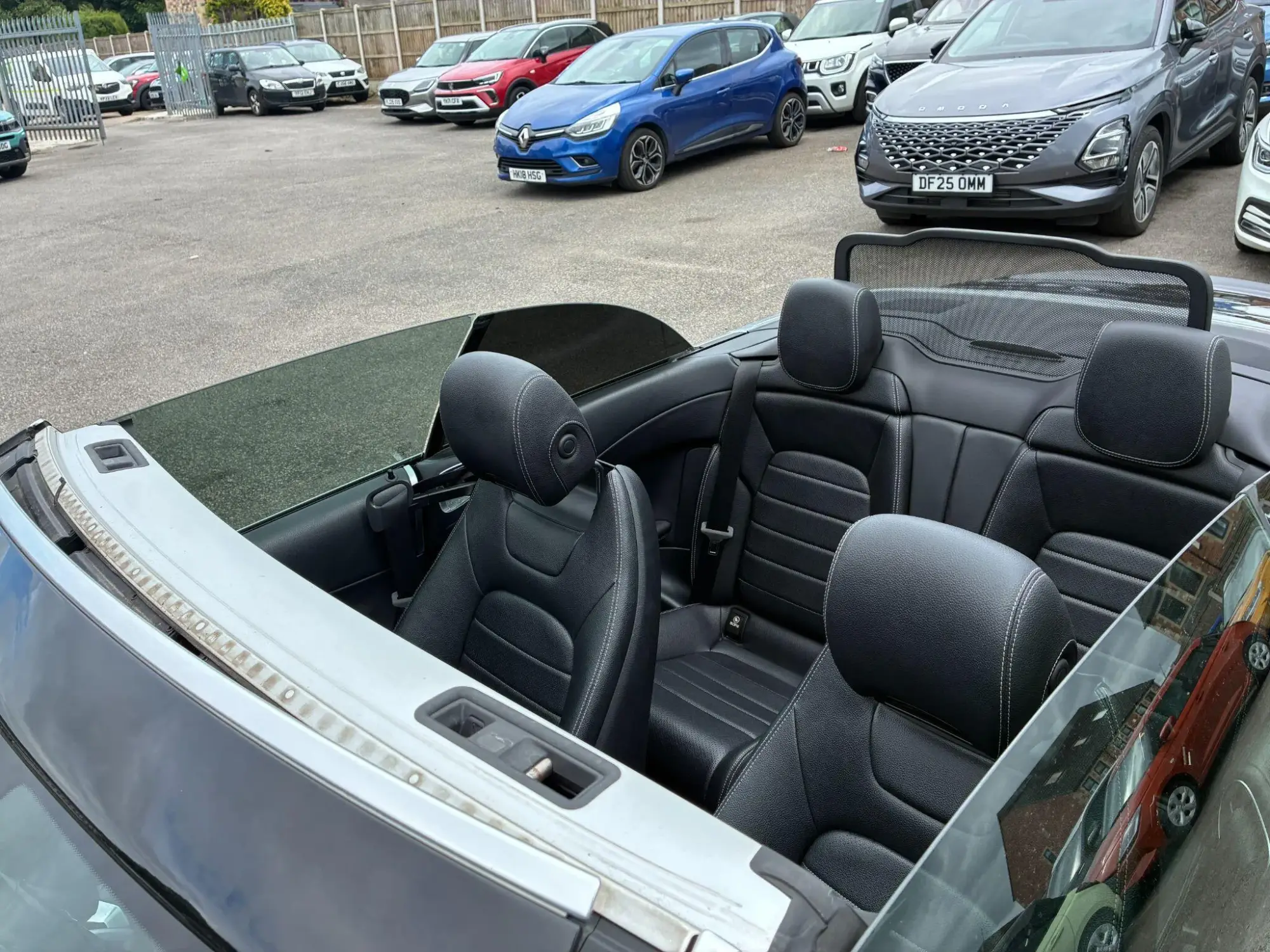 Mercedes-Benz C-Class Image 35