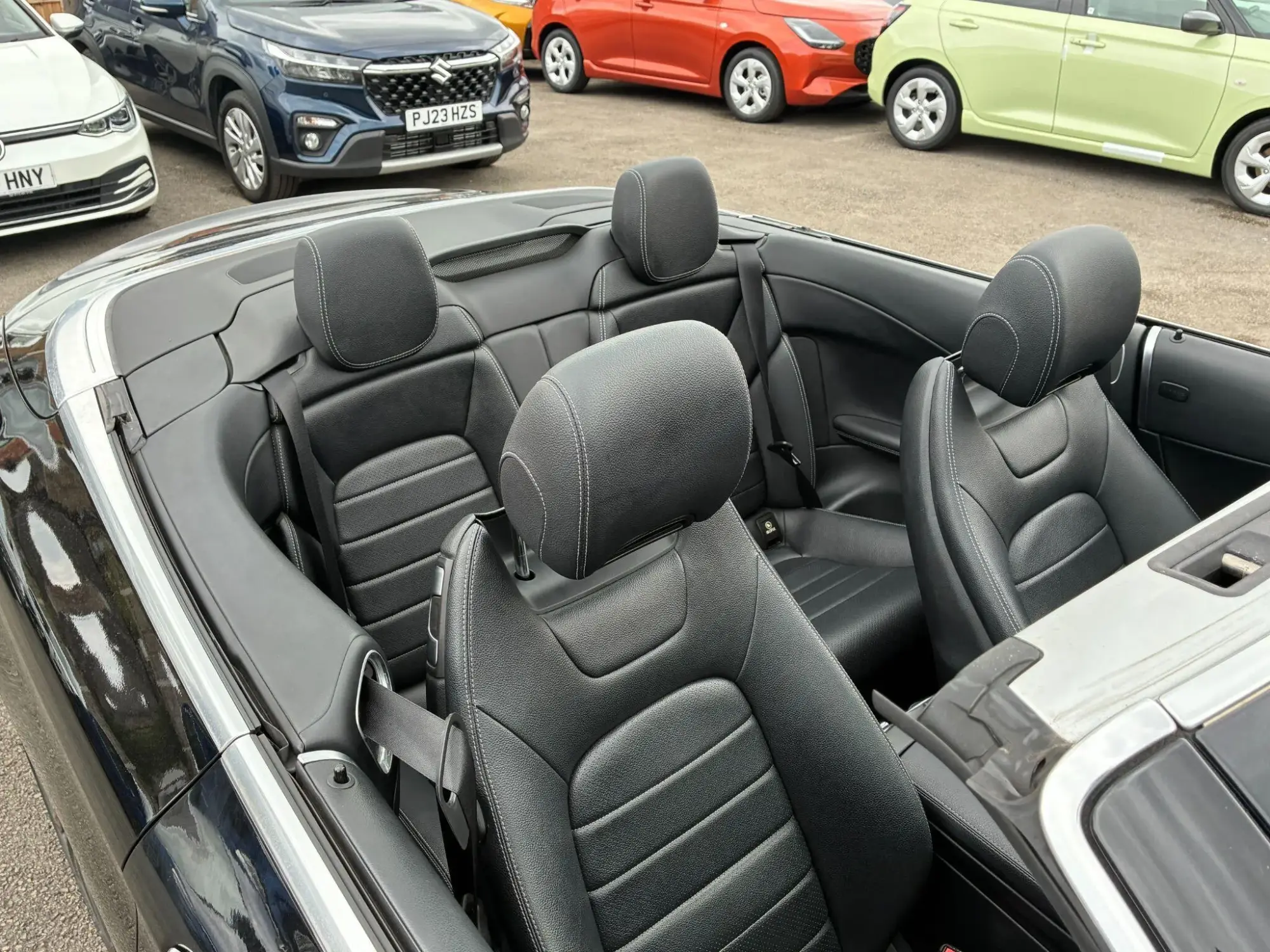 Mercedes-Benz C-Class Image 36