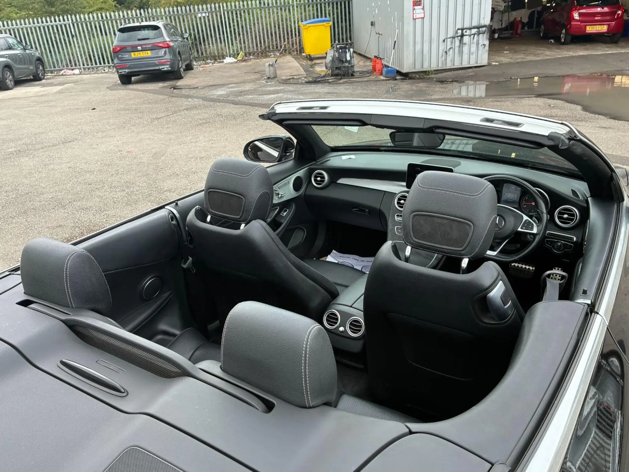 Mercedes-Benz C-Class Image 37