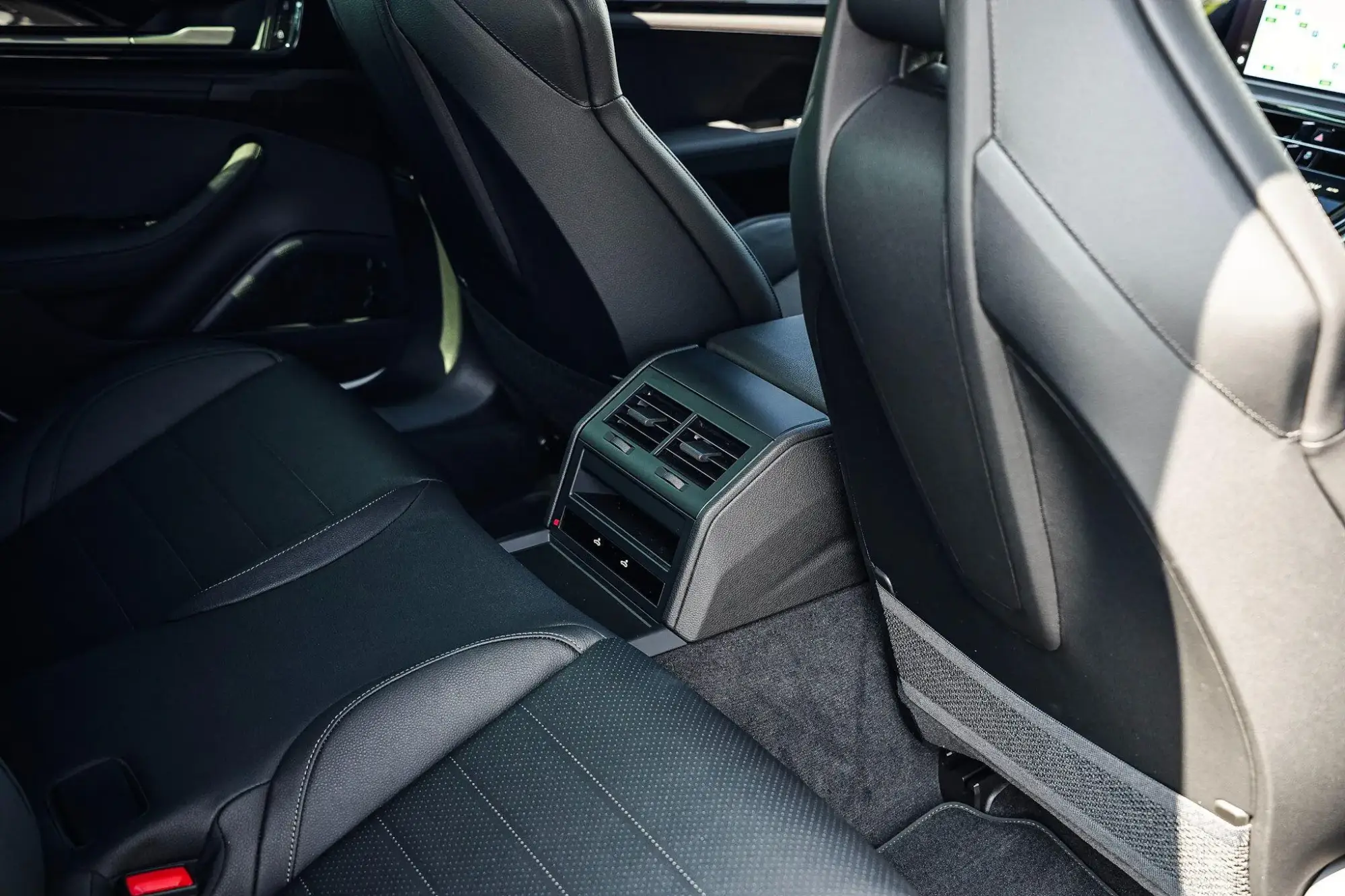Porsche Panamera Image 10 Porsche Panamera Image 10