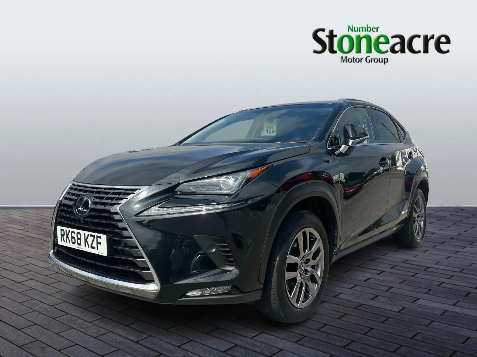 Lexus NX Self-Charging Hybrid 2.5 300h Luxury SUV 5dr Petrol Hybrid E-CVT 4WD Euro 6 (s/s) (197 ps) RK68KZF Image 3