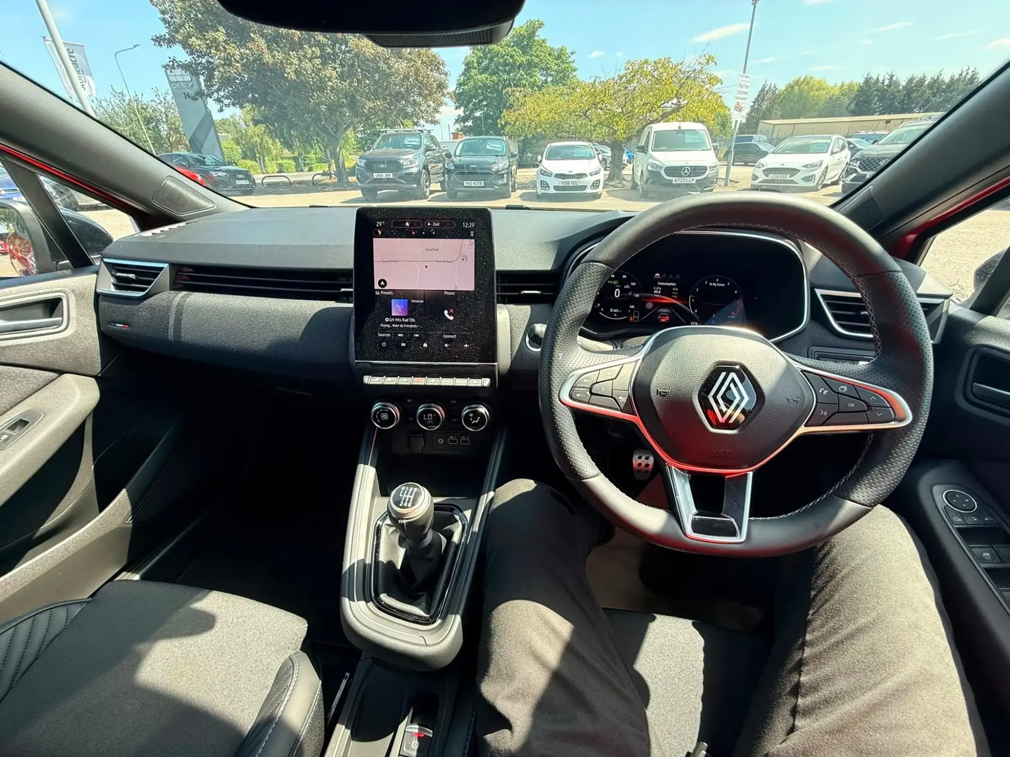 Renault Clio Image 11