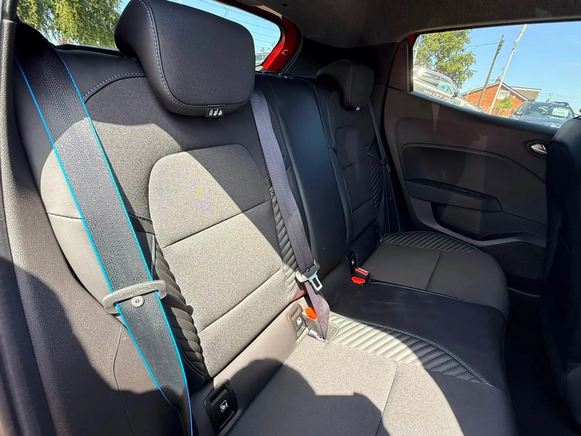 Renault Clio Image 13