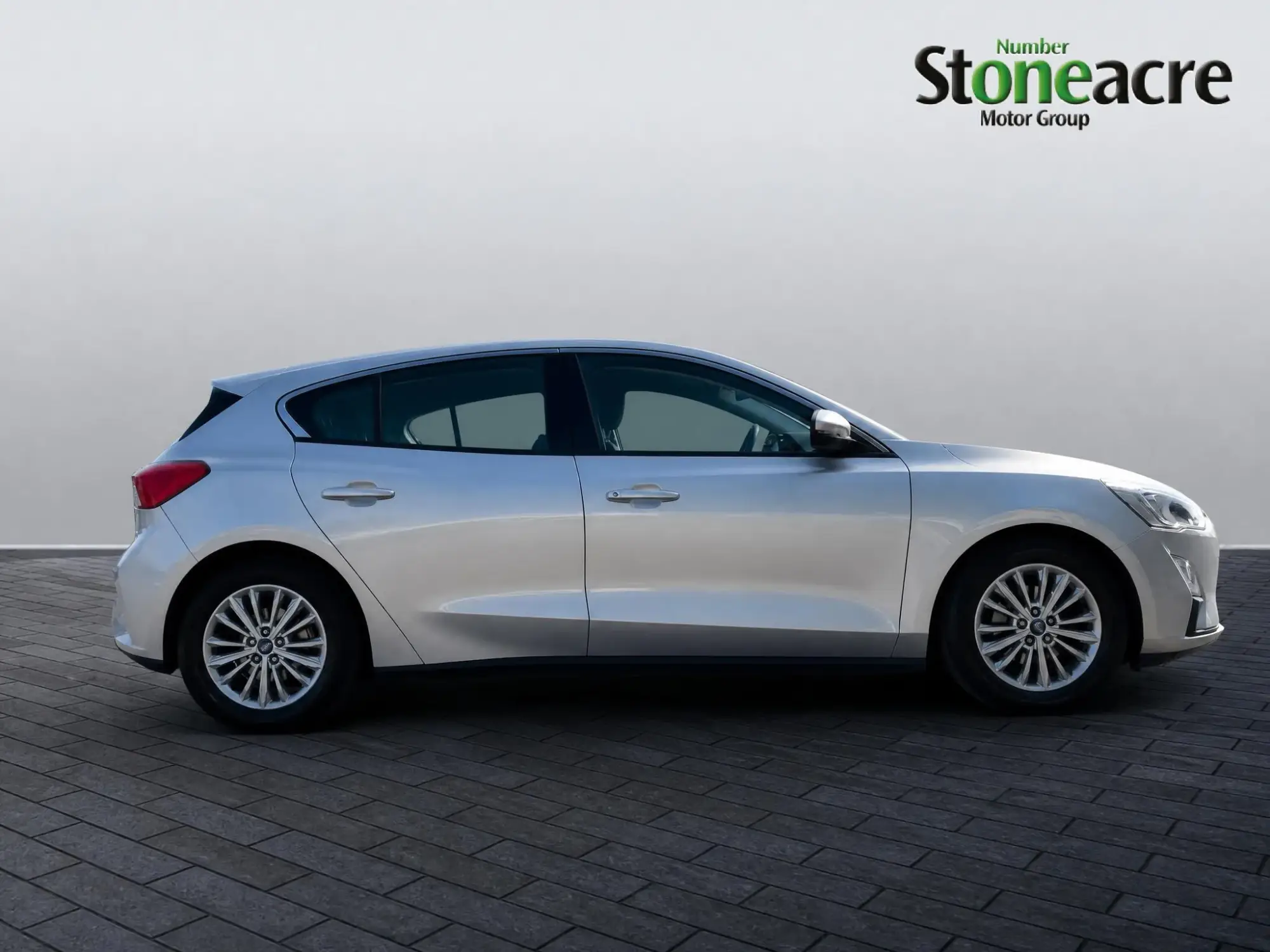 Ford Focus Image 2