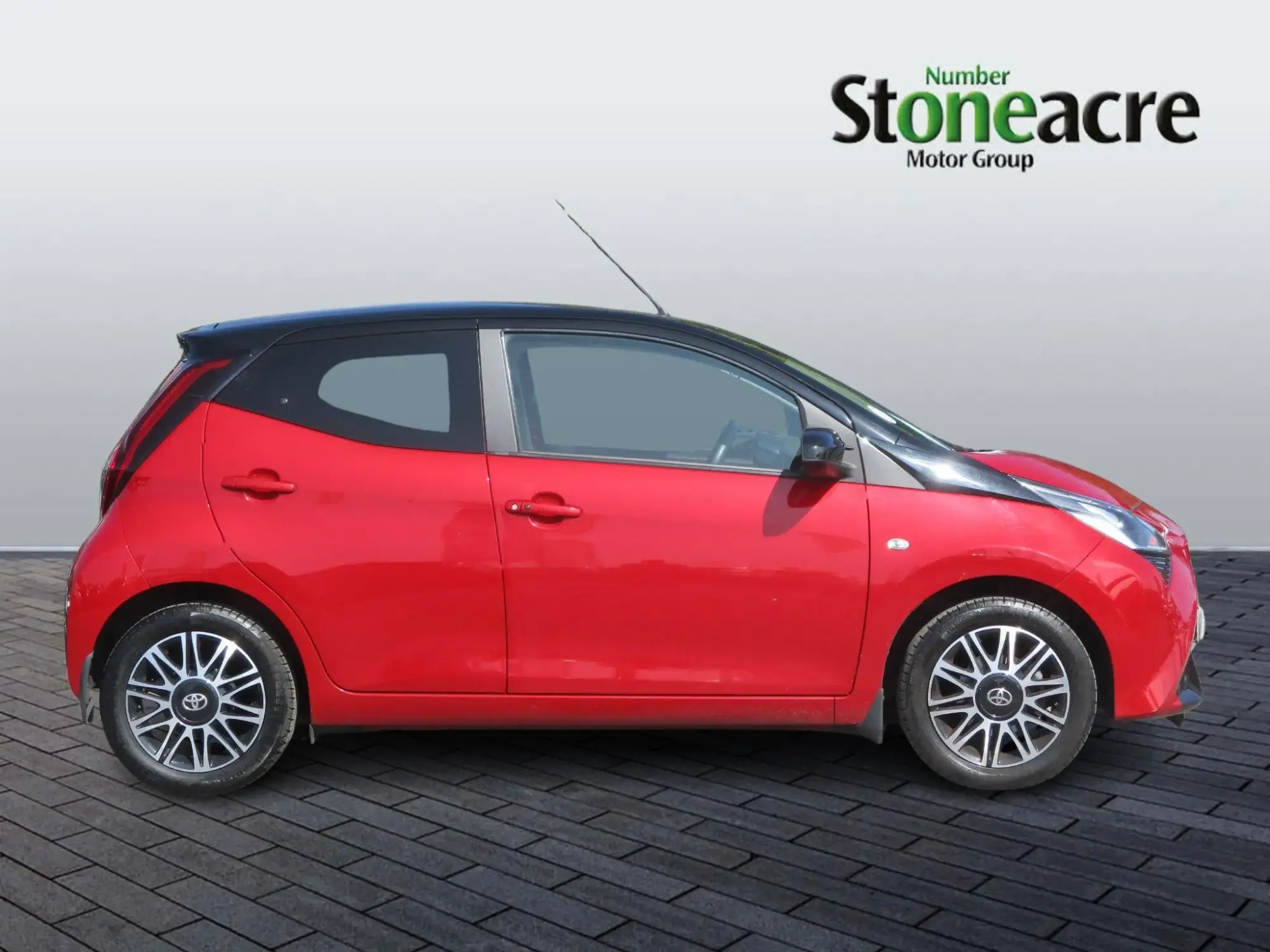 Toyota Aygo Image 2