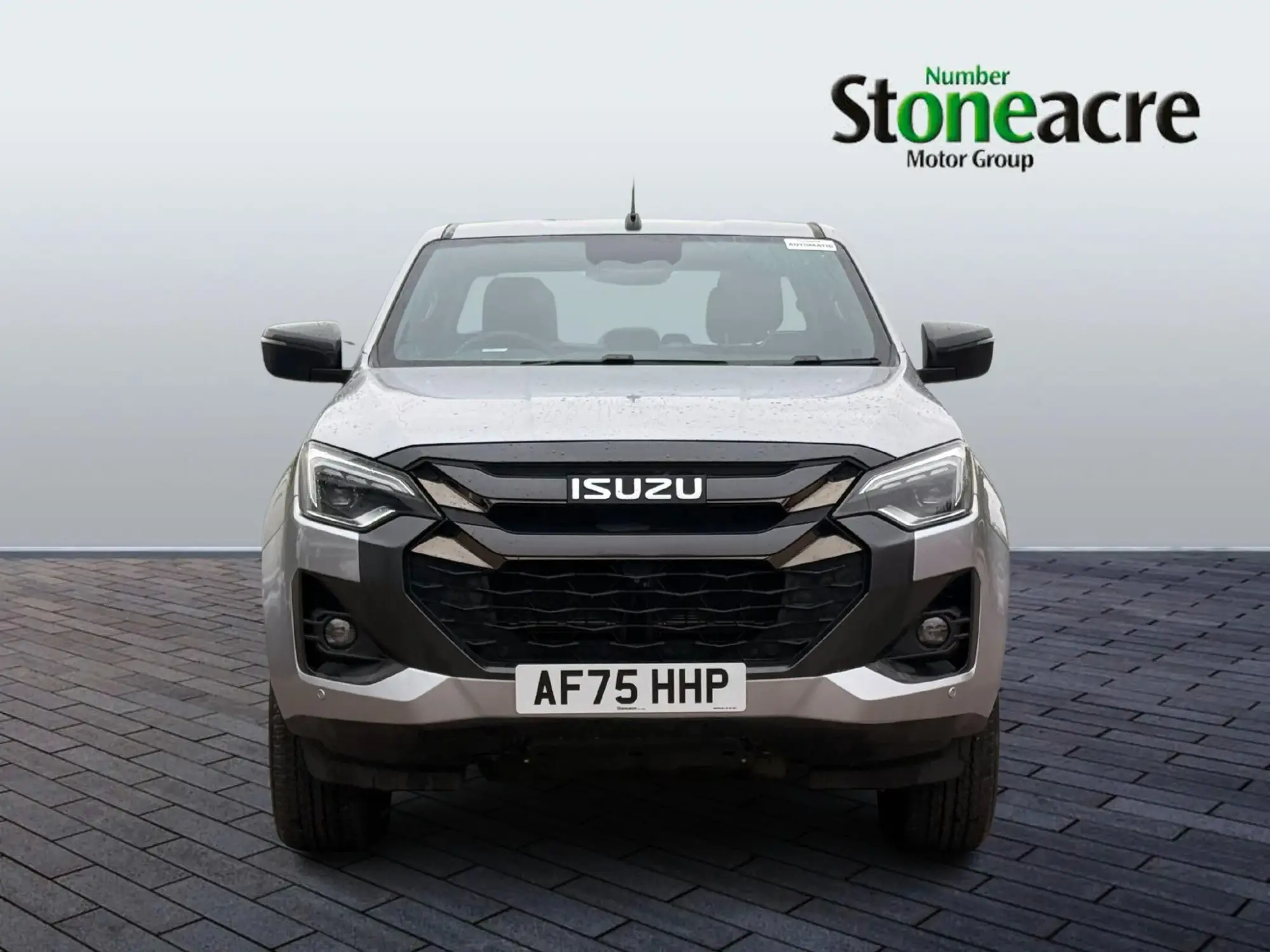 Isuzu D-Max V-Cross Image 2
