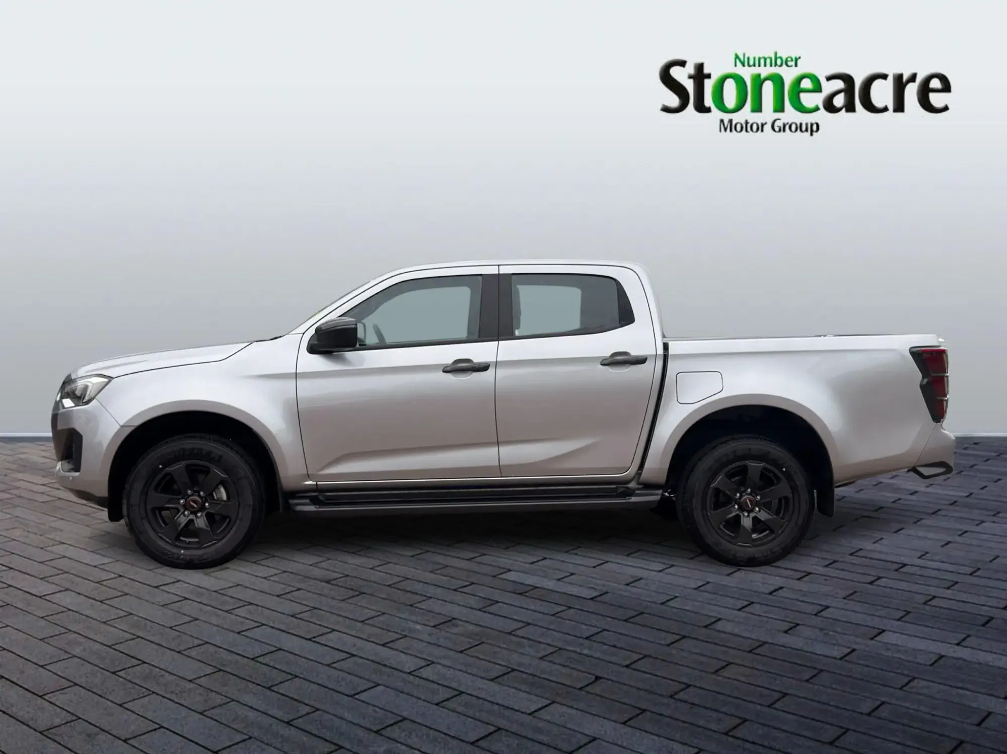 Isuzu D-Max V-Cross Image 4 Isuzu D-Max V-Cross Image 4