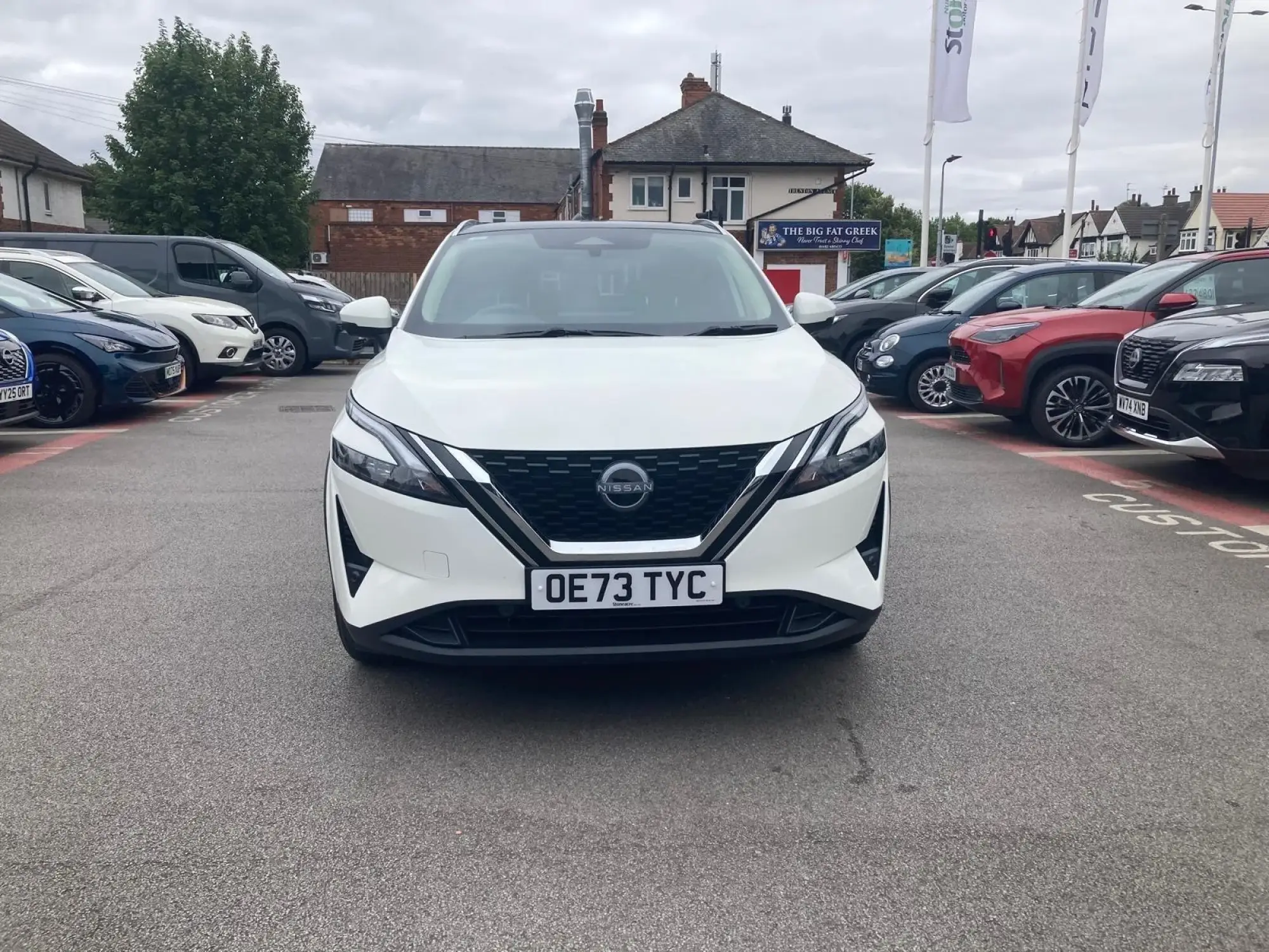 Nissan Qashqai 1.3 DiG-T MH N-Connecta 5dr OE73TYC Image 2