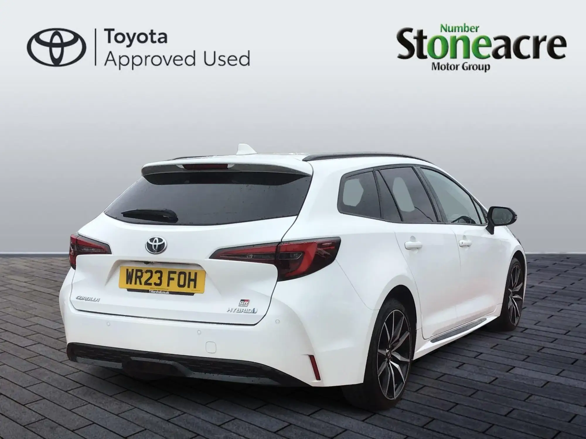 Toyota Corolla Touring Sports Image 2