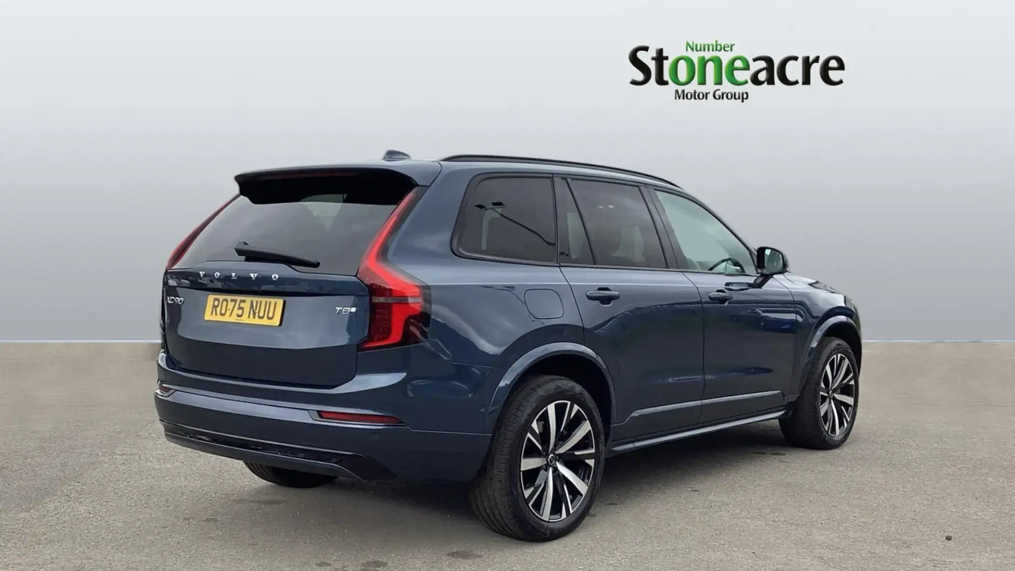 Volvo XC90 Plug-In Hybrid 2.0 T8 18.8kWh Plus Auto 4WD Euro 6 (s/s) 5dr RO75NUU Image 2