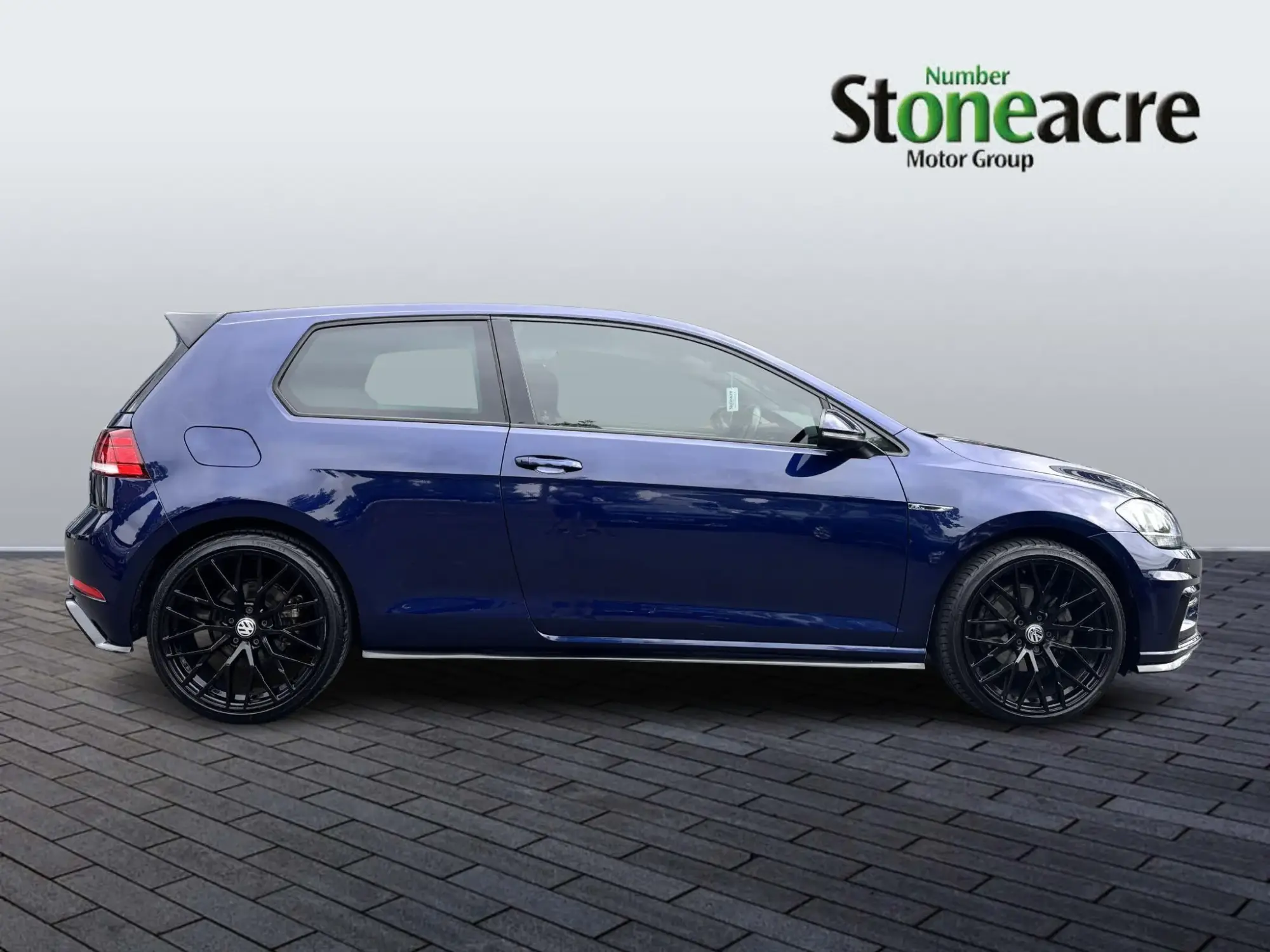 Volkswagen Golf 1.5 TSI EVO R-Line Euro 6 (s/s) 3dr YD18ZHR Image 2