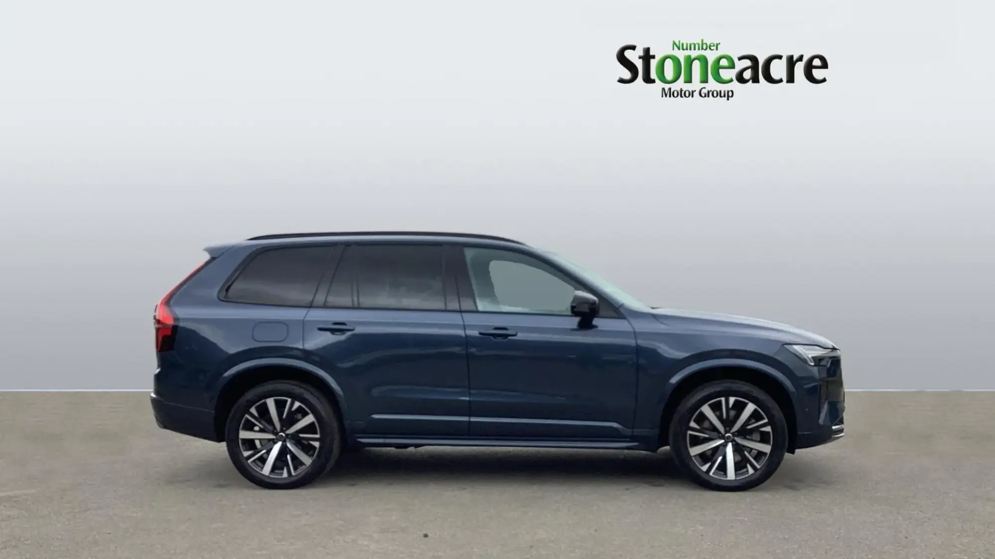 Volvo XC90 Plug-In Hybrid 2.0 T8 18.8kWh Plus Auto 4WD Euro 6 (s/s) 5dr RO75NUU Image 3