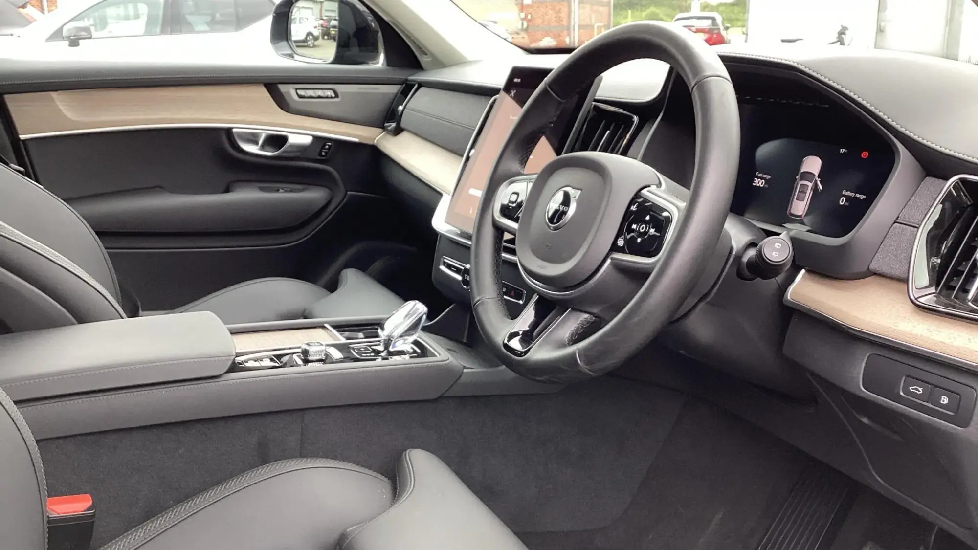 Volvo XC90 Plug-In Hybrid Image 4 Volvo XC90 Plug-In Hybrid Image 4