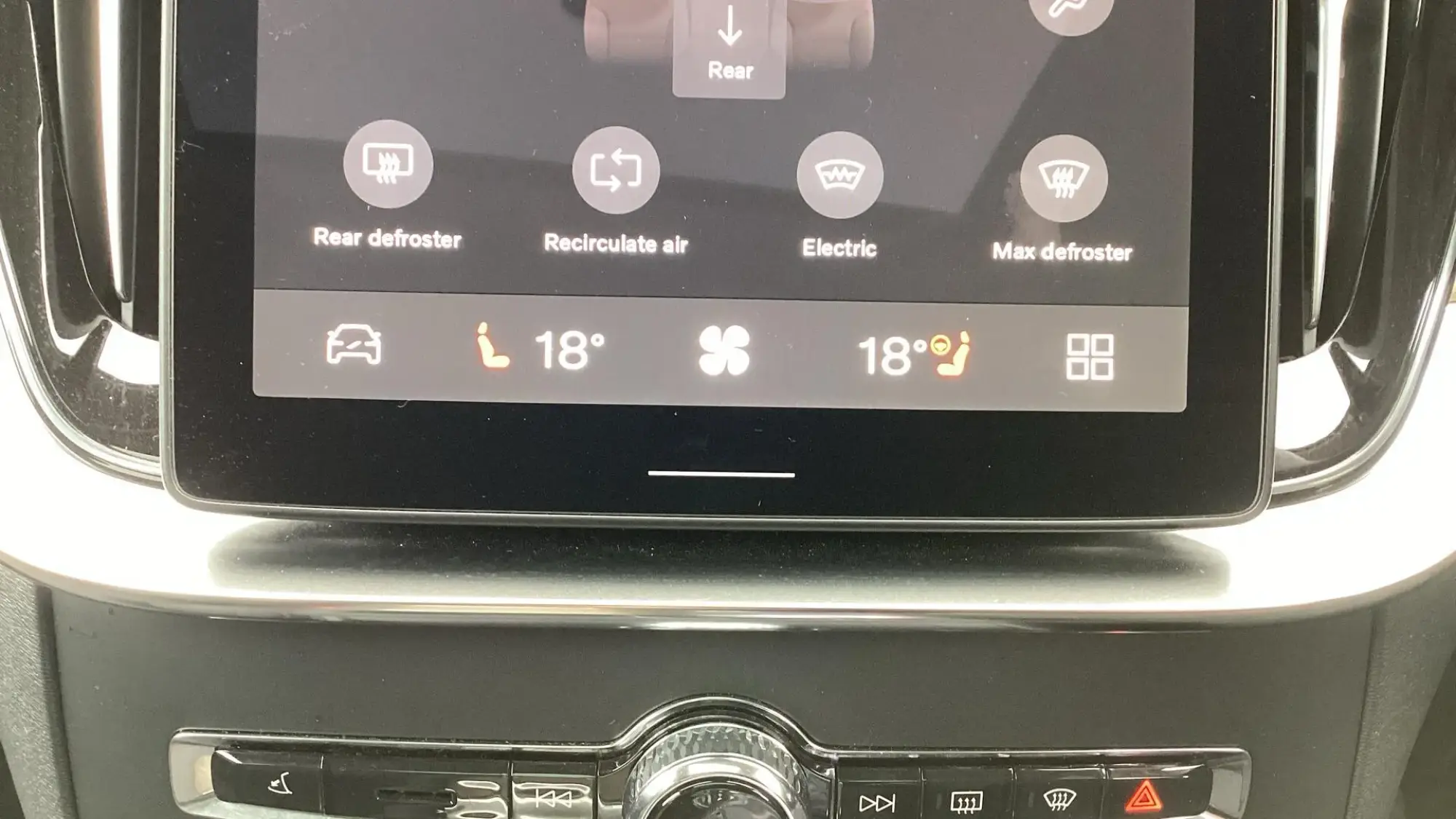 Volvo XC90 Plug-In Hybrid Image 24 Volvo XC90 Plug-In Hybrid Image 24