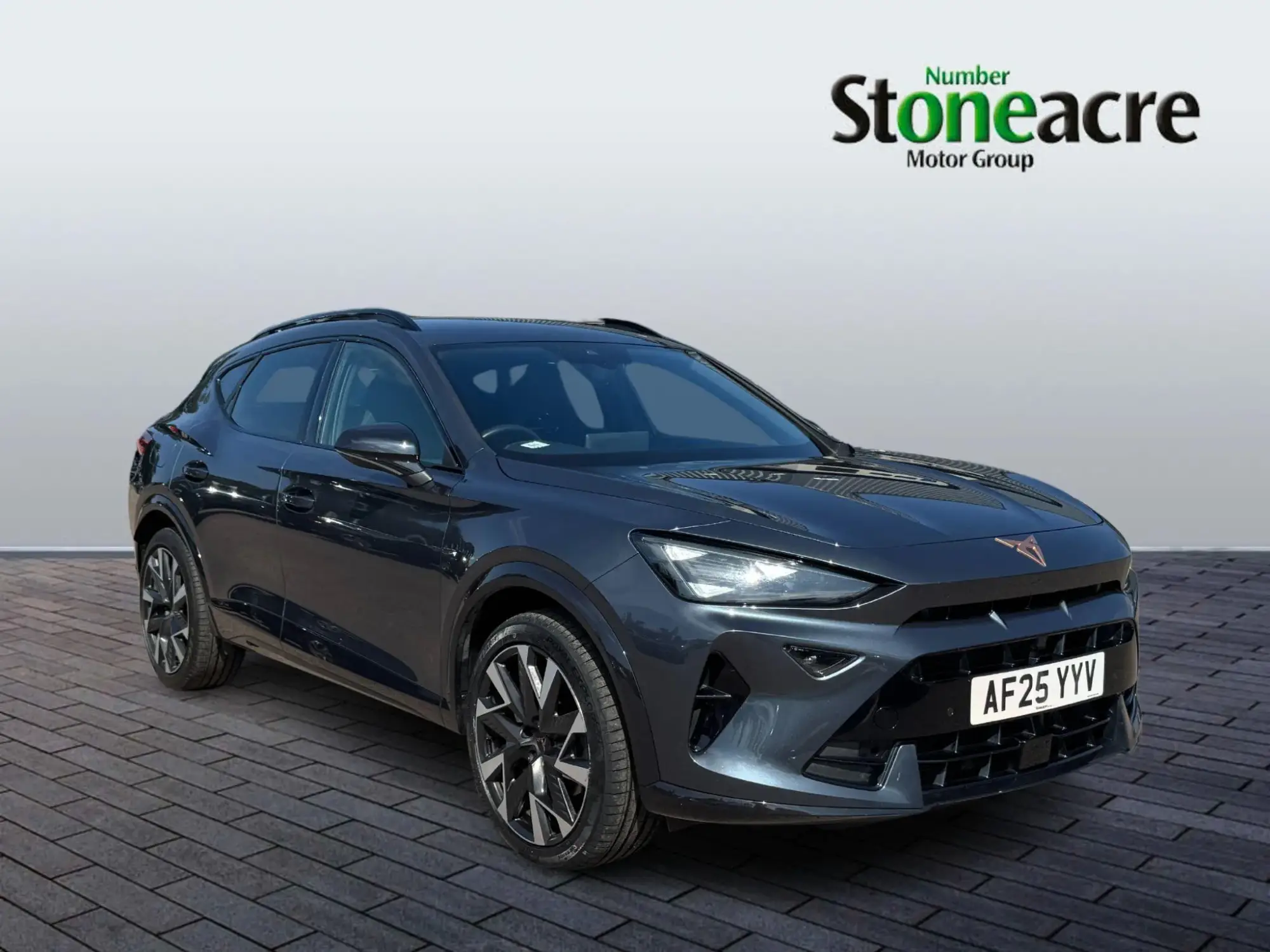 CUPRA Formentor 1.5 eHybrid 25.8kWh V2 DSG Euro 6 (s/s) 5dr AF25YYV Image 1