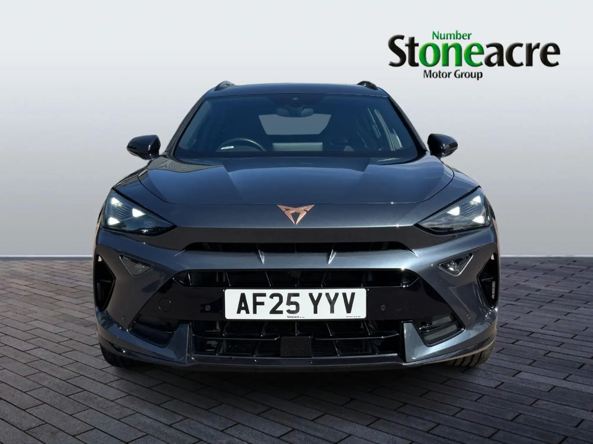 CUPRA Formentor 1.5 eHybrid 25.8kWh V2 DSG Euro 6 (s/s) 5dr AF25YYV Image 2