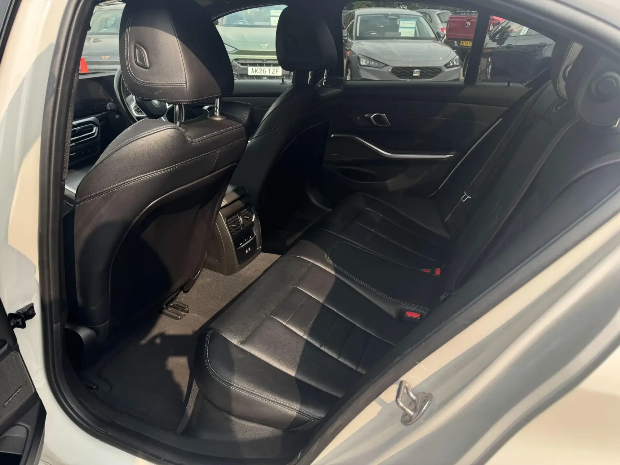 BMW 3 Series Image 12 BMW 3 Series Image 12
