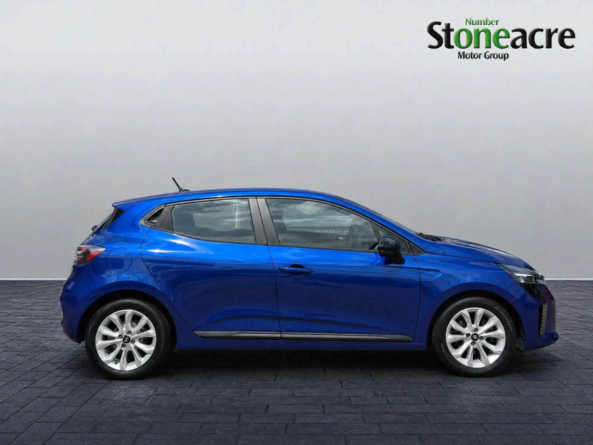 Renault Clio E-Tech 1.6 E-TECH full hybrid 145 Evolution 5dr Auto HN75CEO Image 2