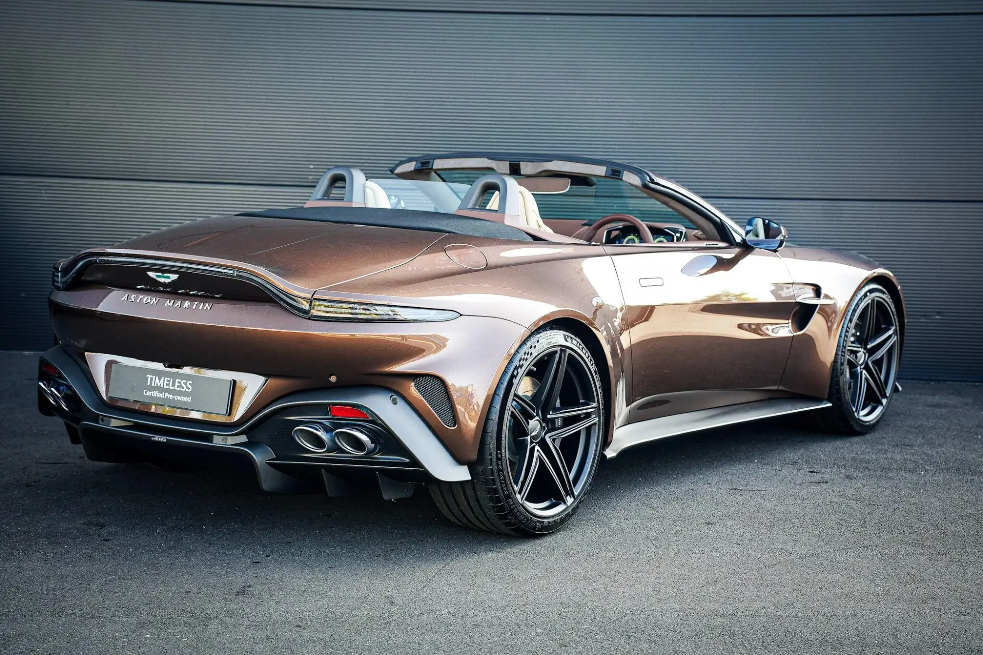 Aston Martin Vantage Roadster Image 32 Aston Martin Vantage Roadster Image 32