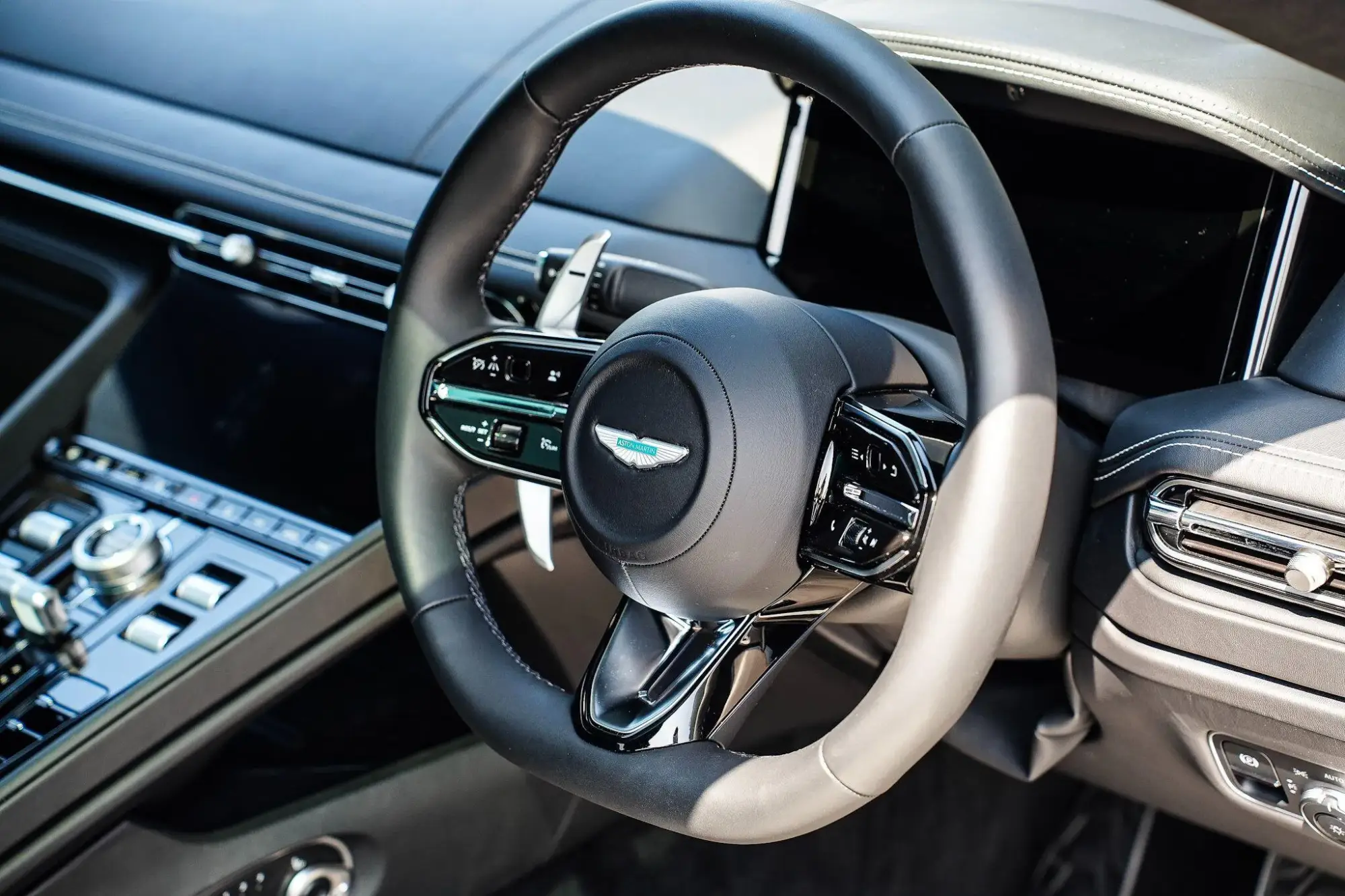 Aston Martin DB12 Image 23